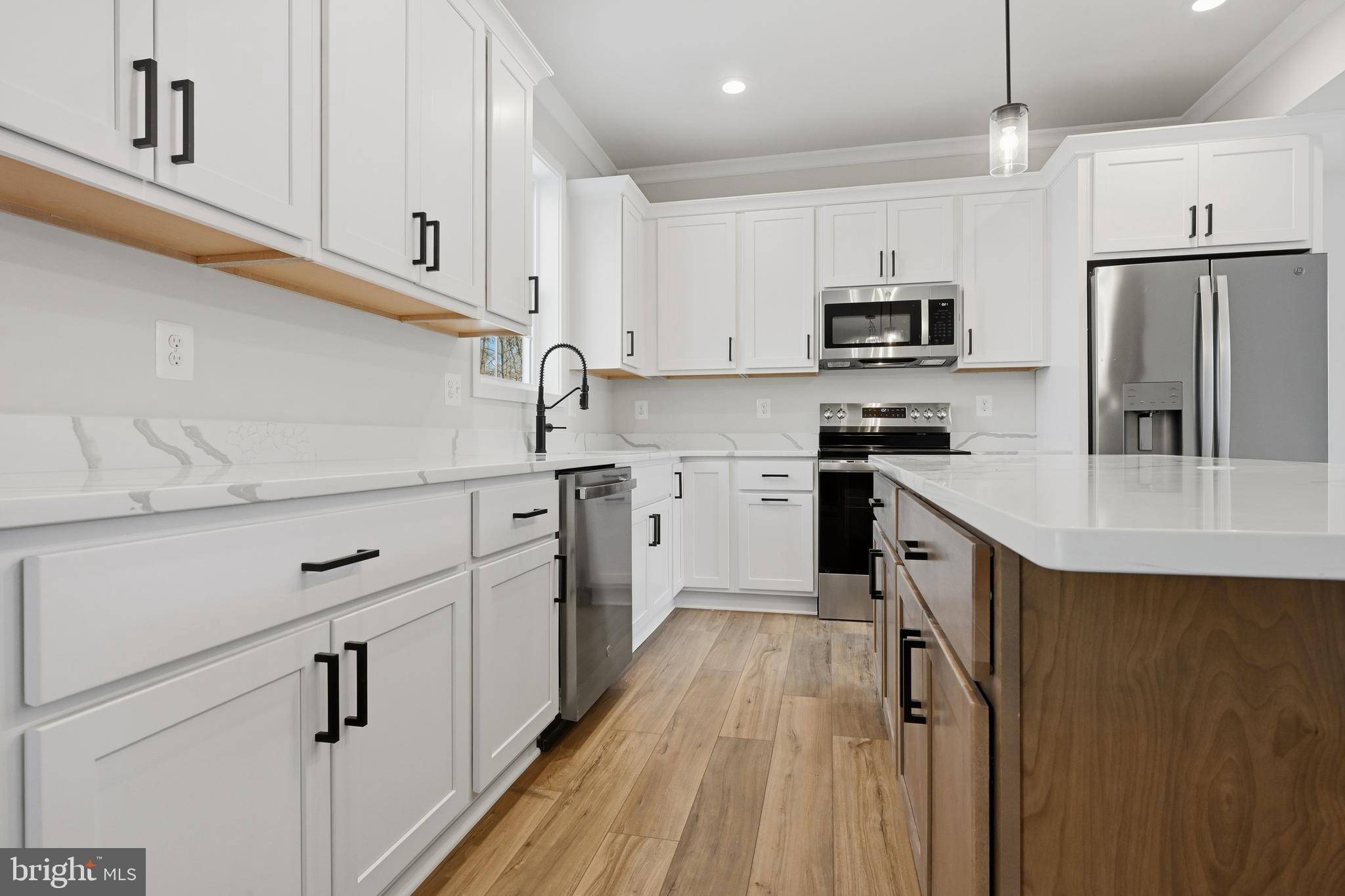 SELBY ON THE BAY - Residential