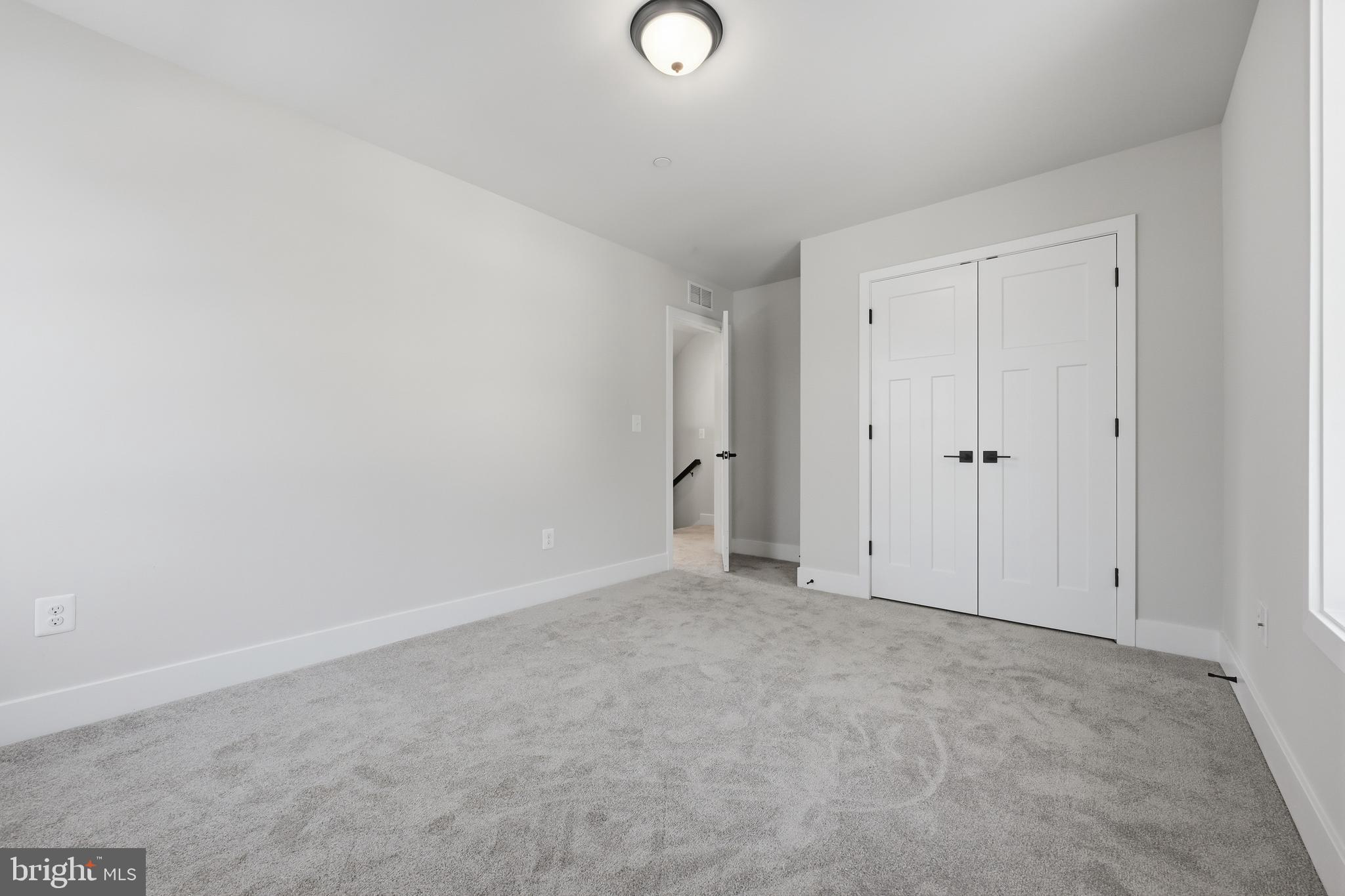 SELBY ON THE BAY - Residential