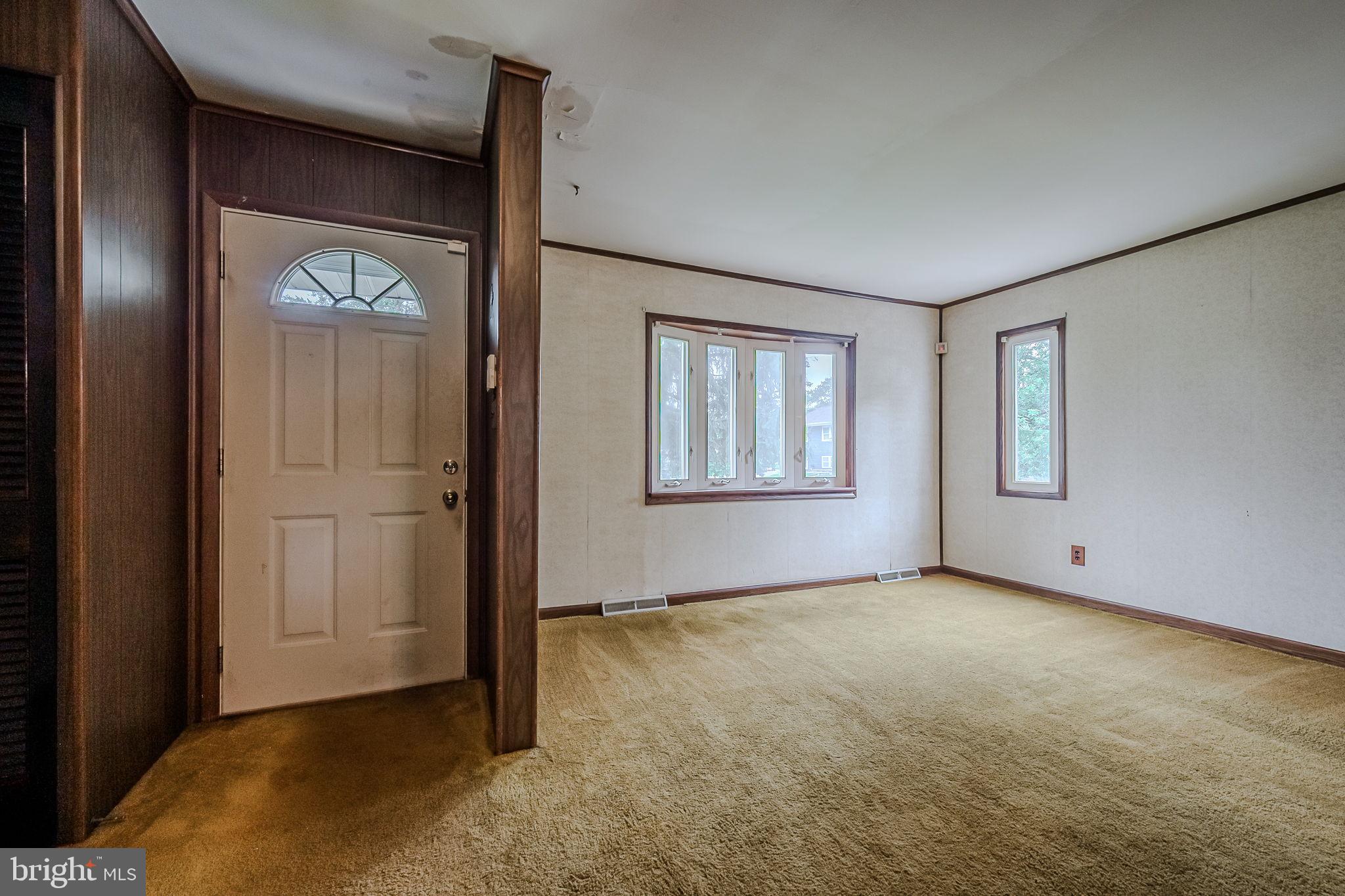 167 W SHELLEY DRIVE