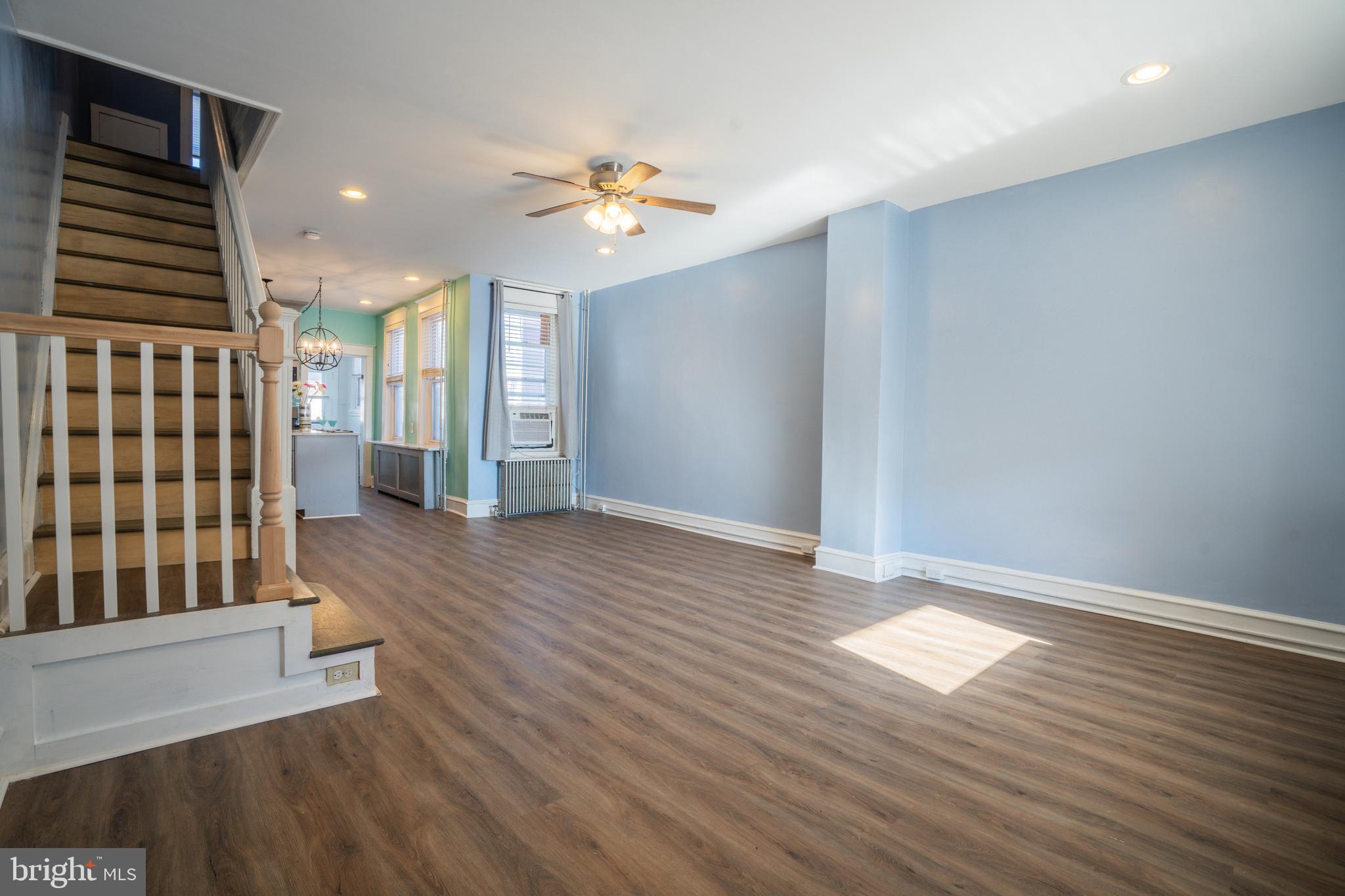 BRIDESBURG - Residential