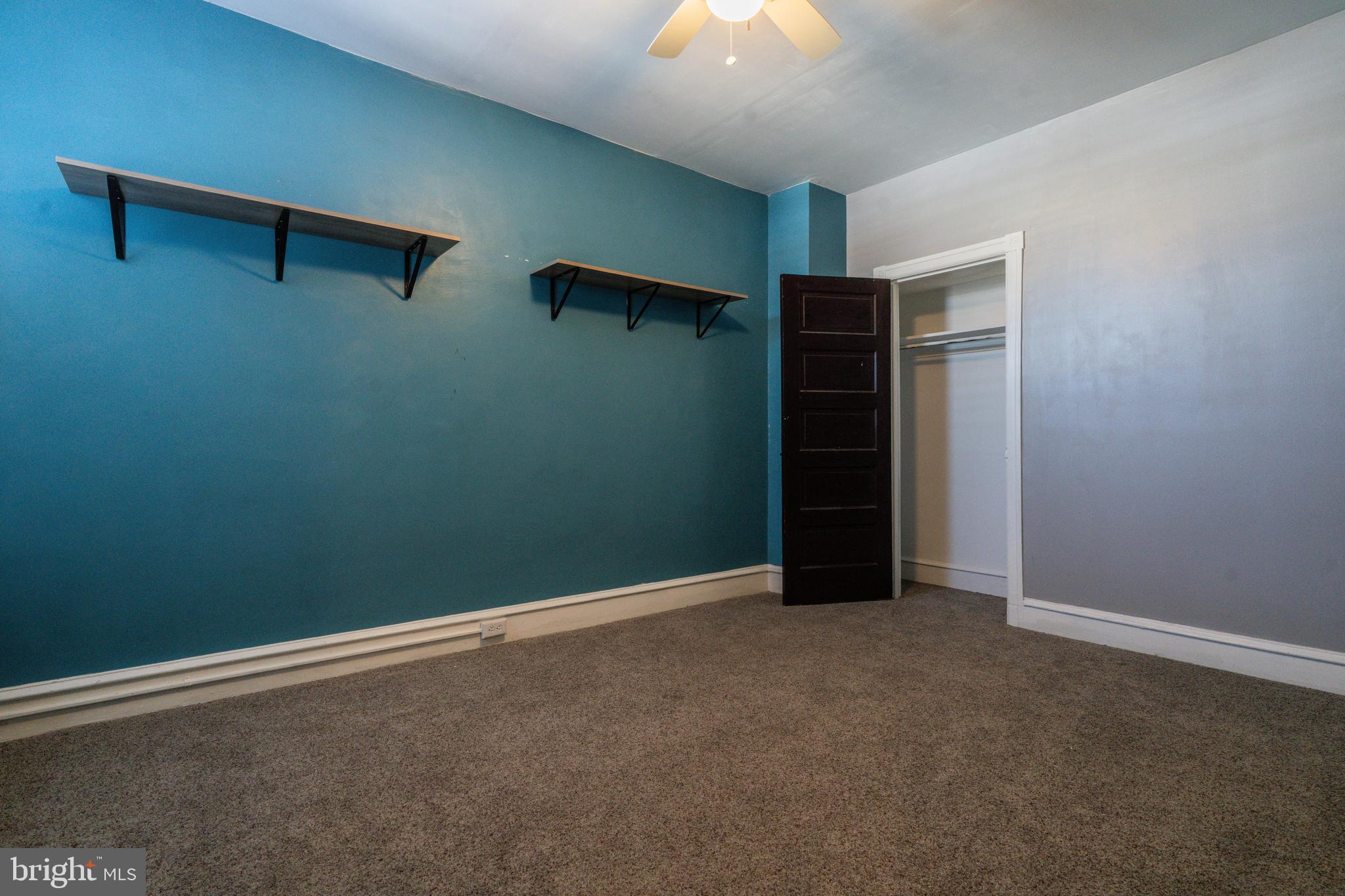 BRIDESBURG - Residential