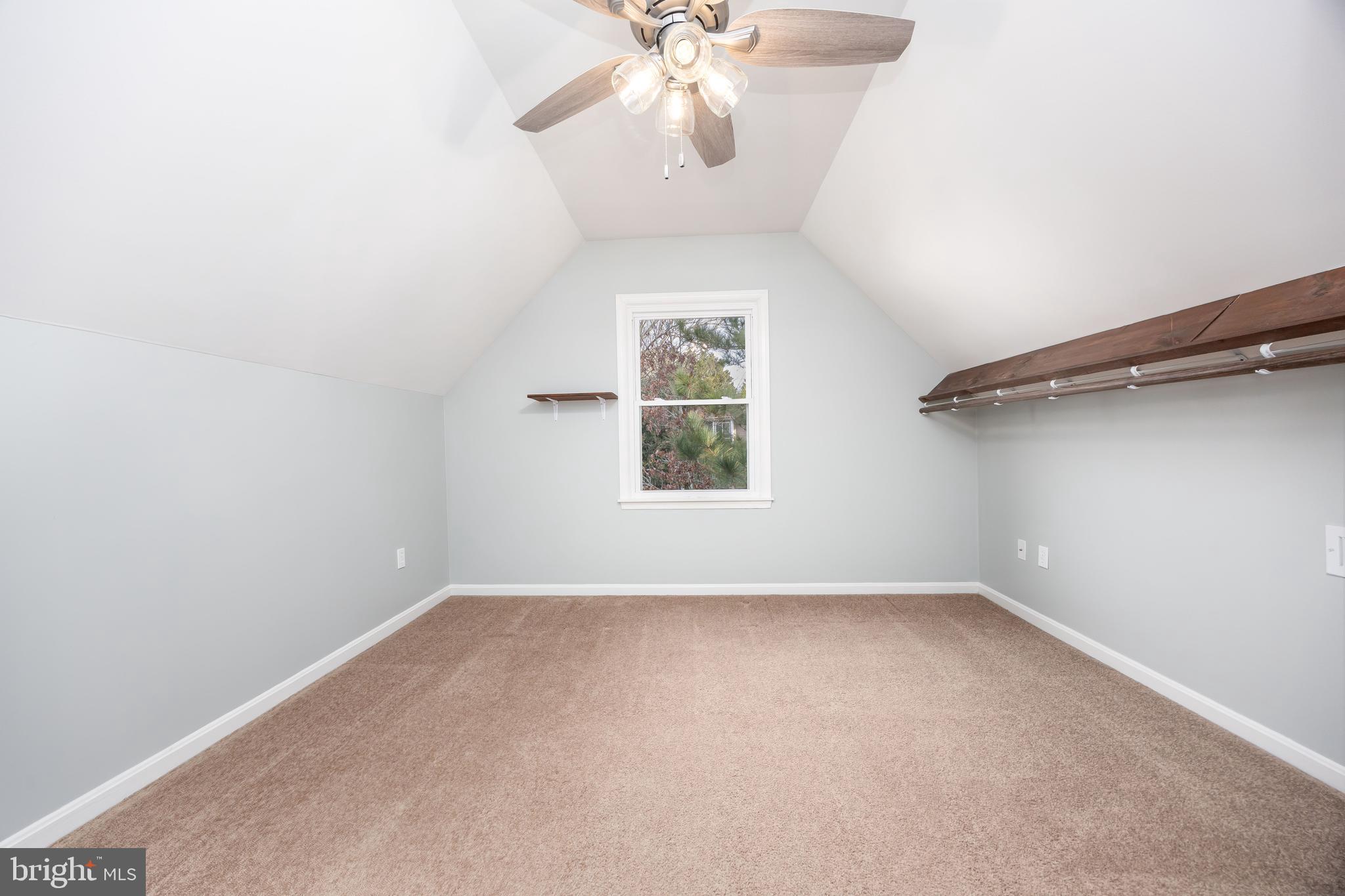 GULL CREEK ESTATES - Residential