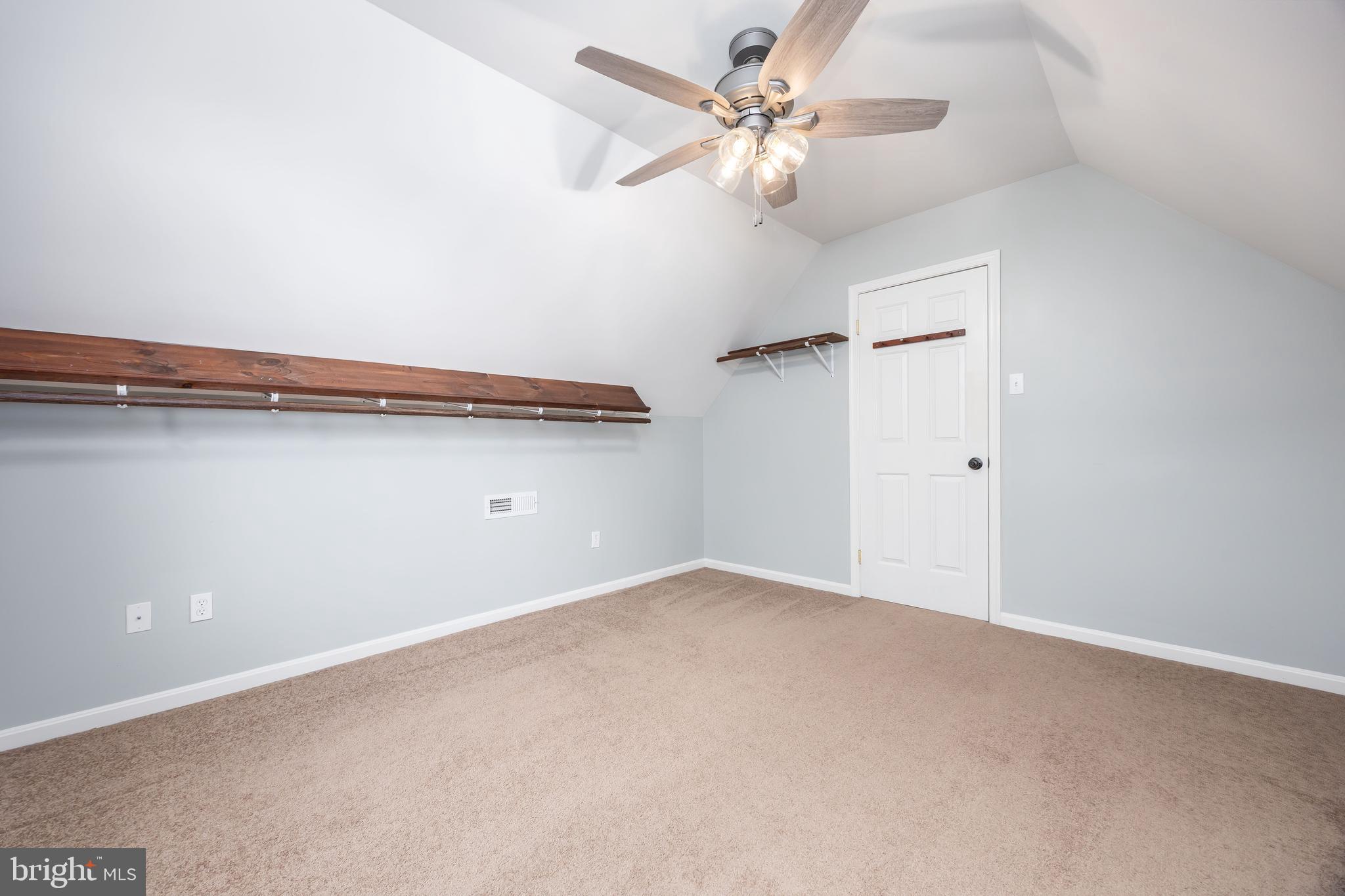 GULL CREEK ESTATES - Residential