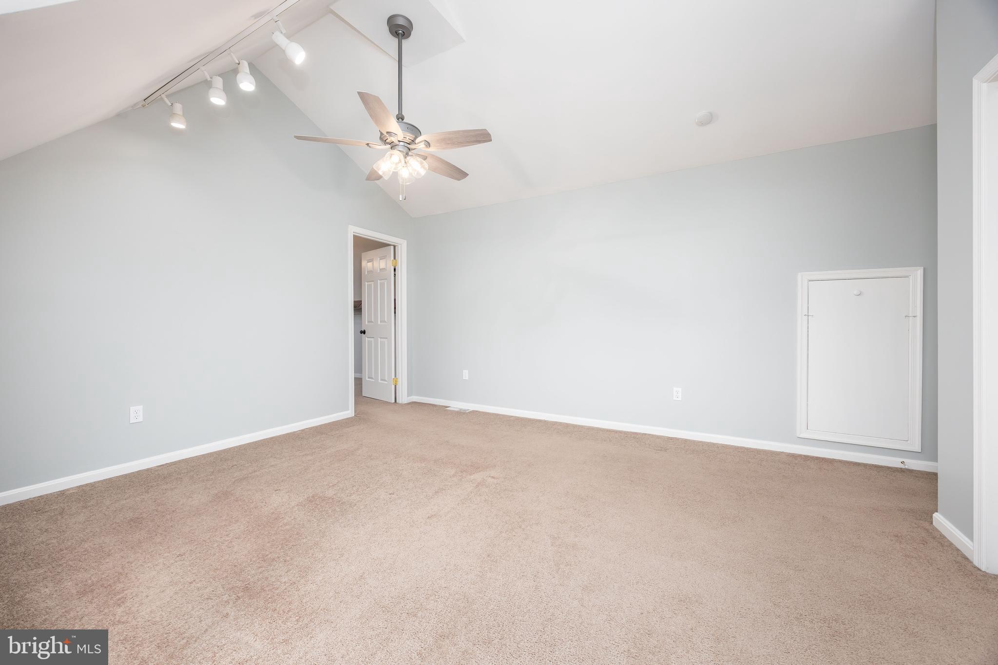 GULL CREEK ESTATES - Residential