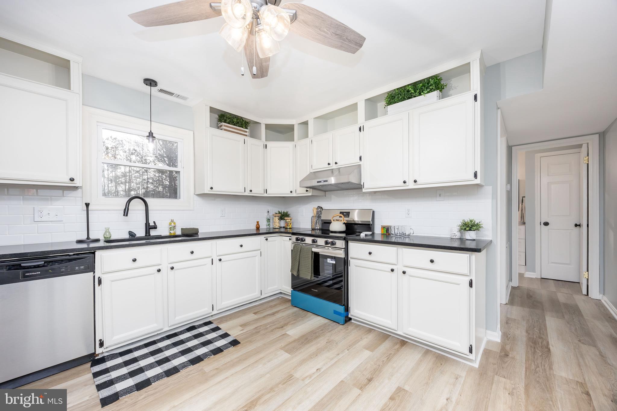 GULL CREEK ESTATES - Residential