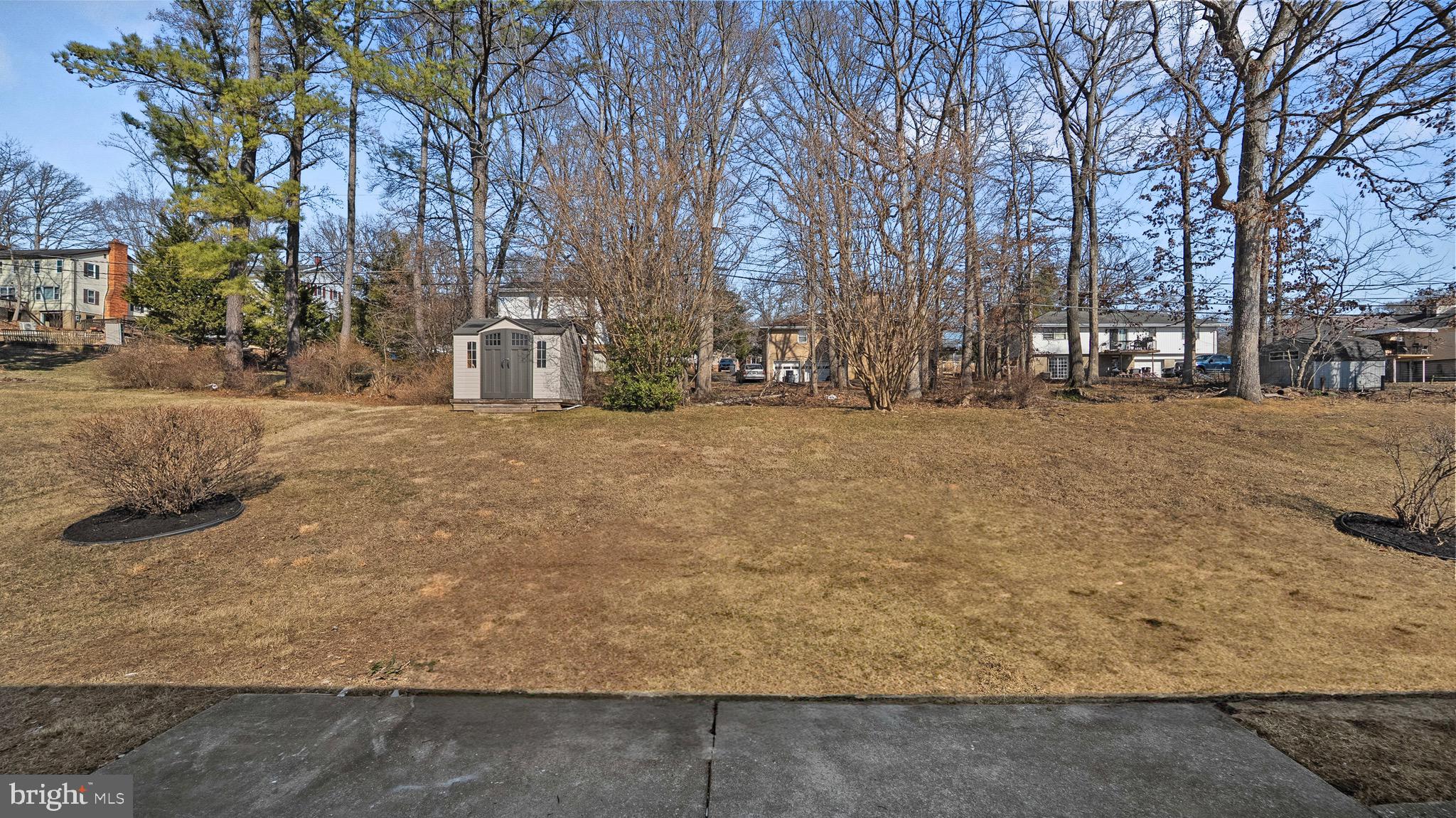 WOODBRIDGE VALLEY - Residential