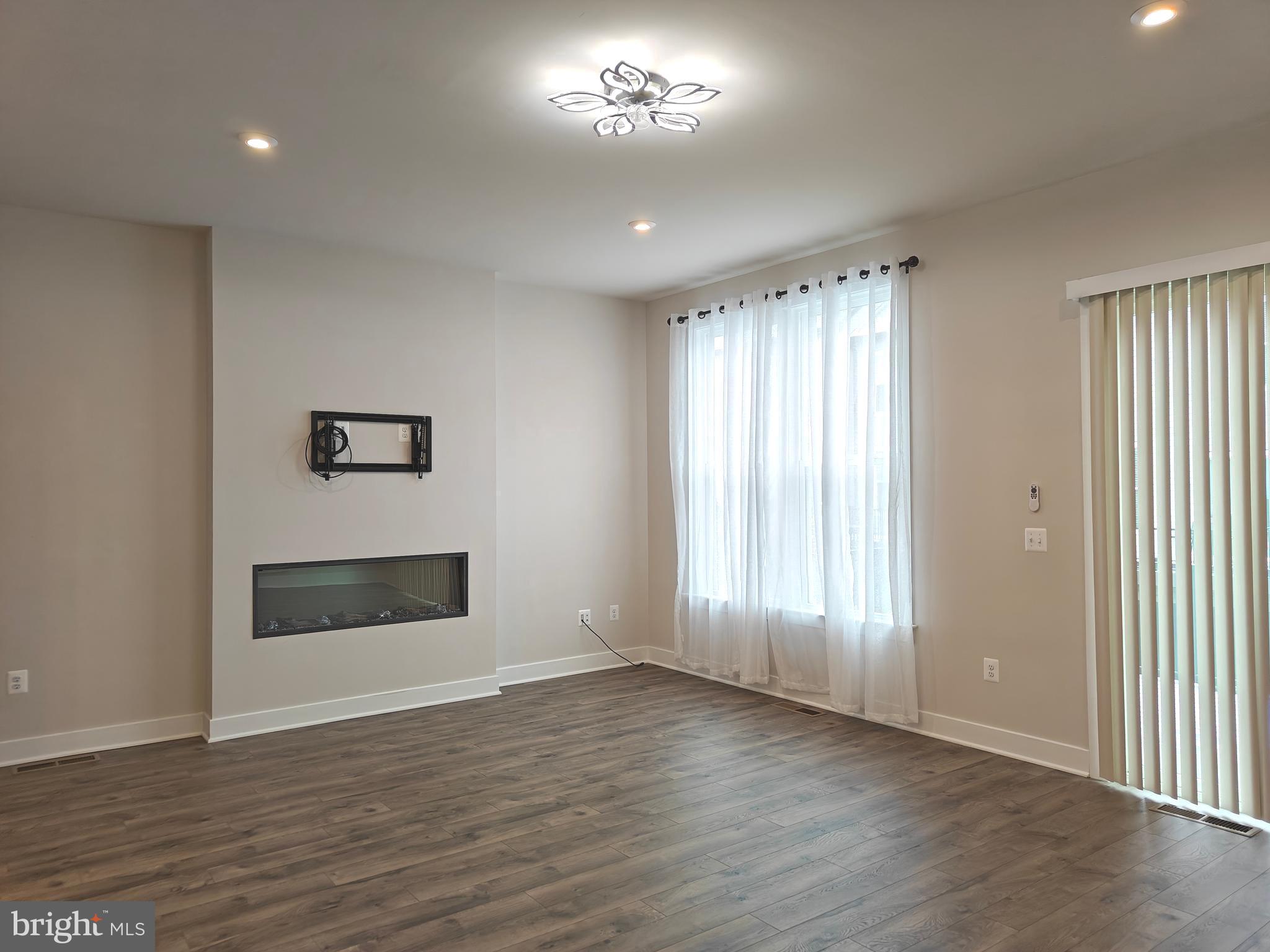 LIBERTY PARK - Residential