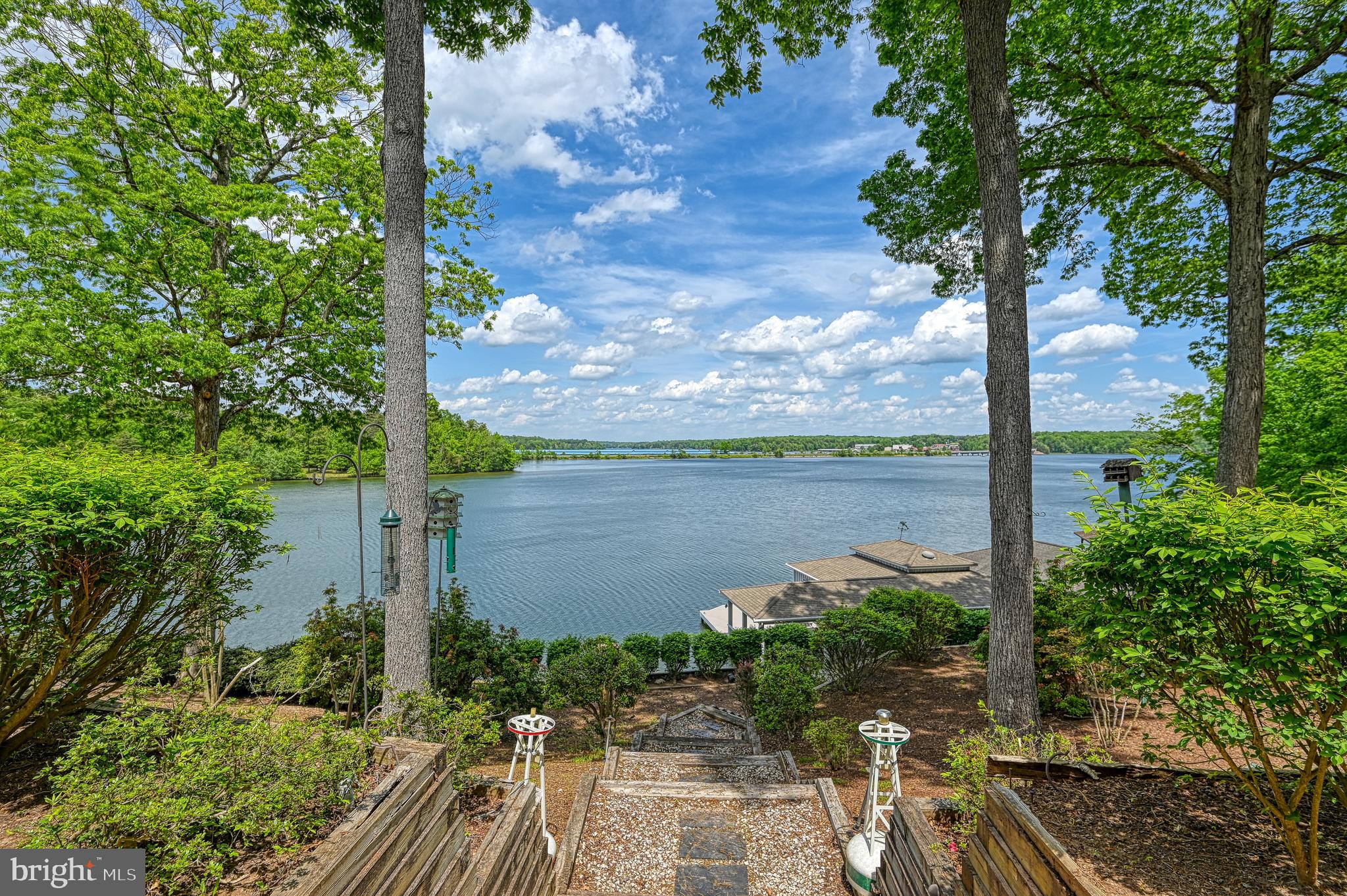 40 GRANDVIEW DRIVE