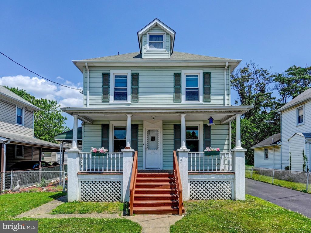 Photo of 1823 Dundalk Avenue, BALTIMORE, MD 21222 (MLS # MDBC2164112)