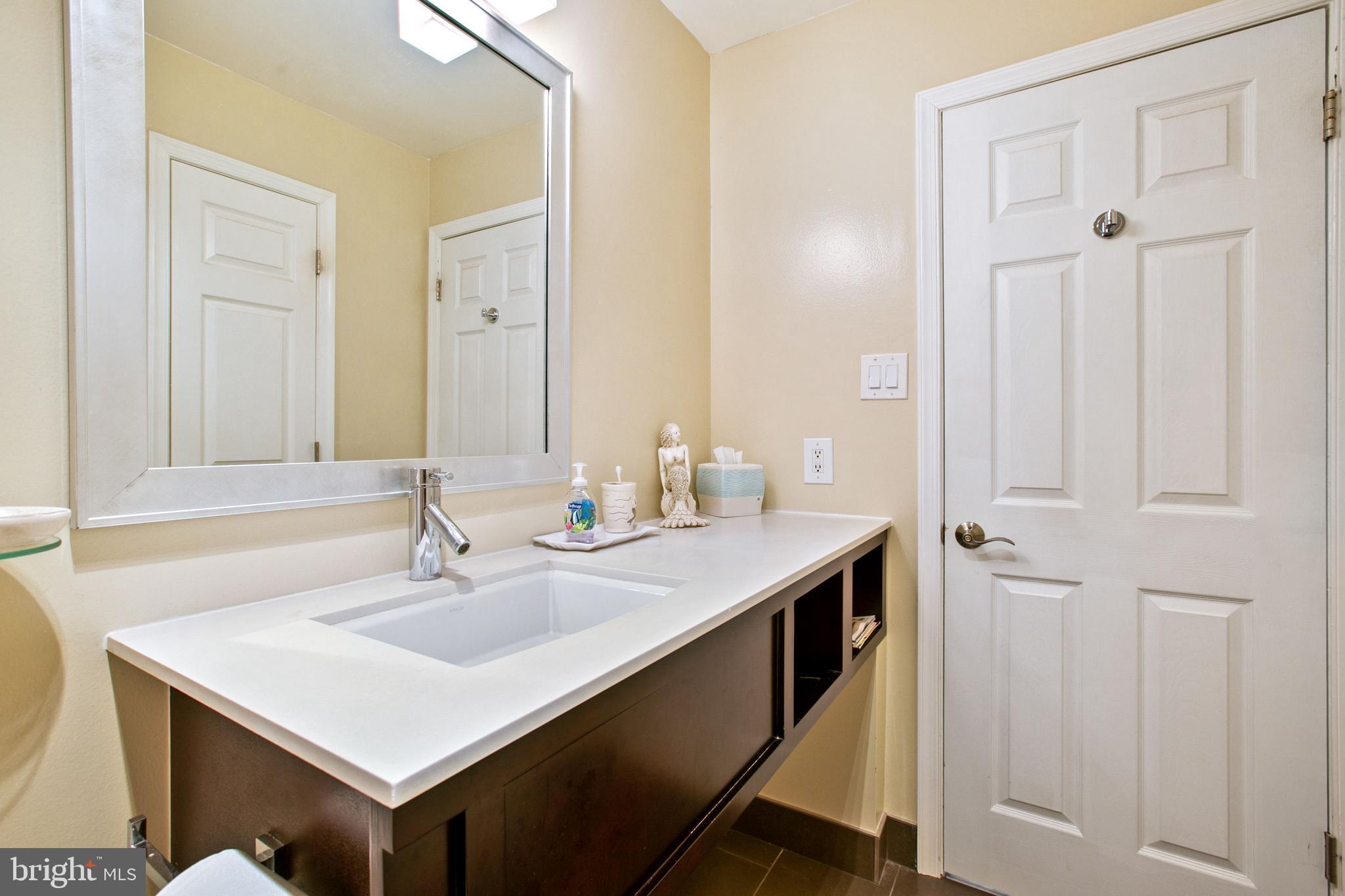 SUMMIT CHASE - Residential