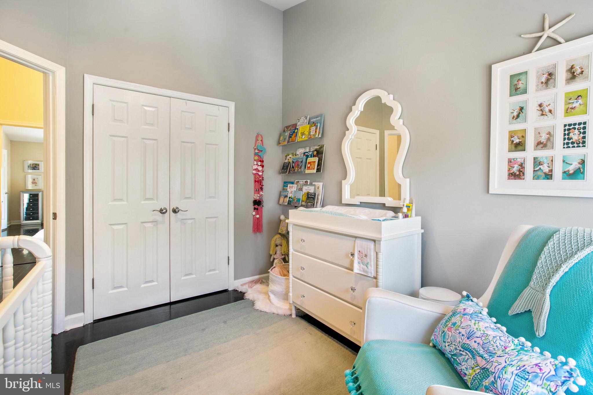 SUMMIT CHASE - Residential