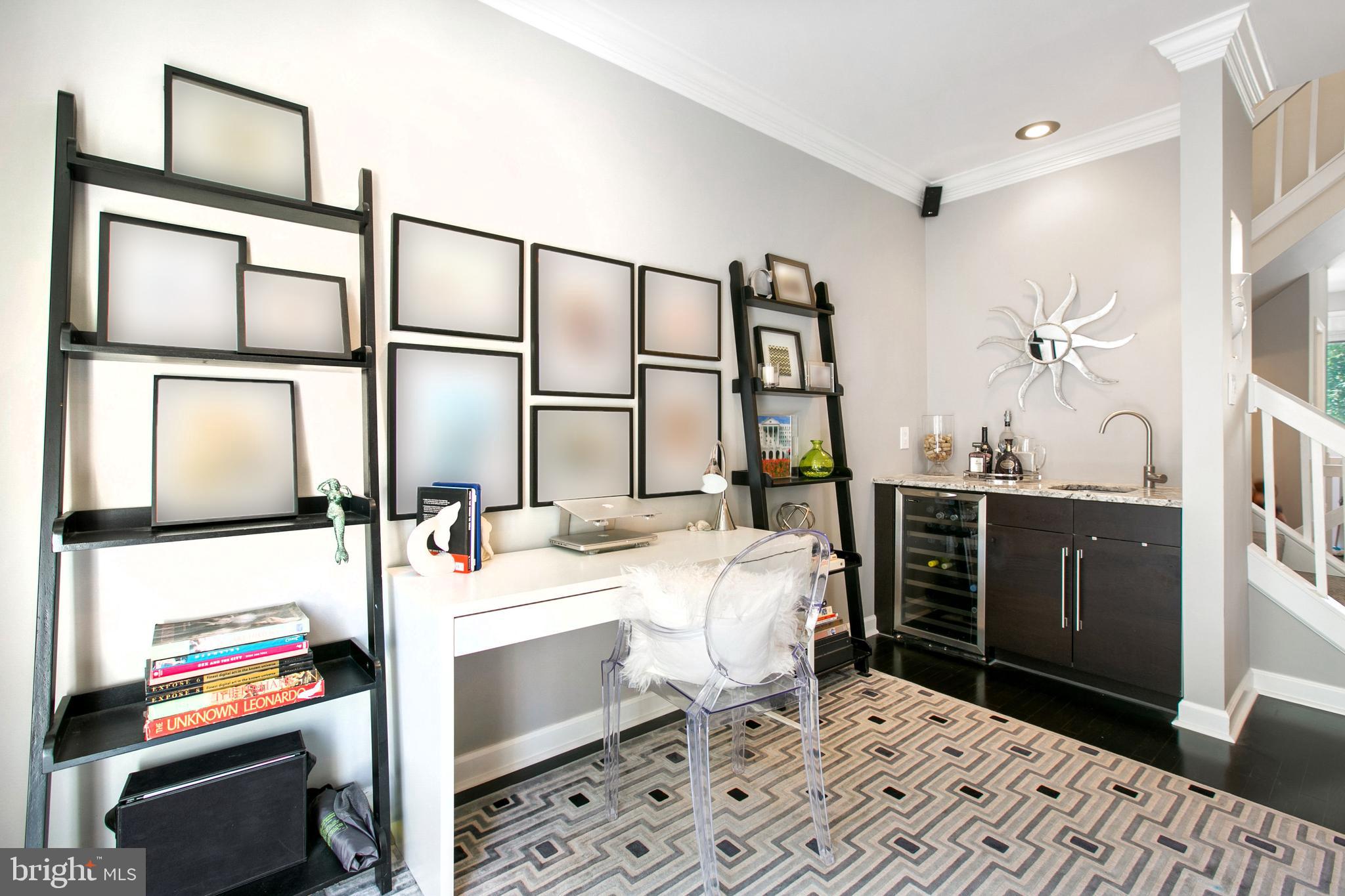 SUMMIT CHASE - Residential