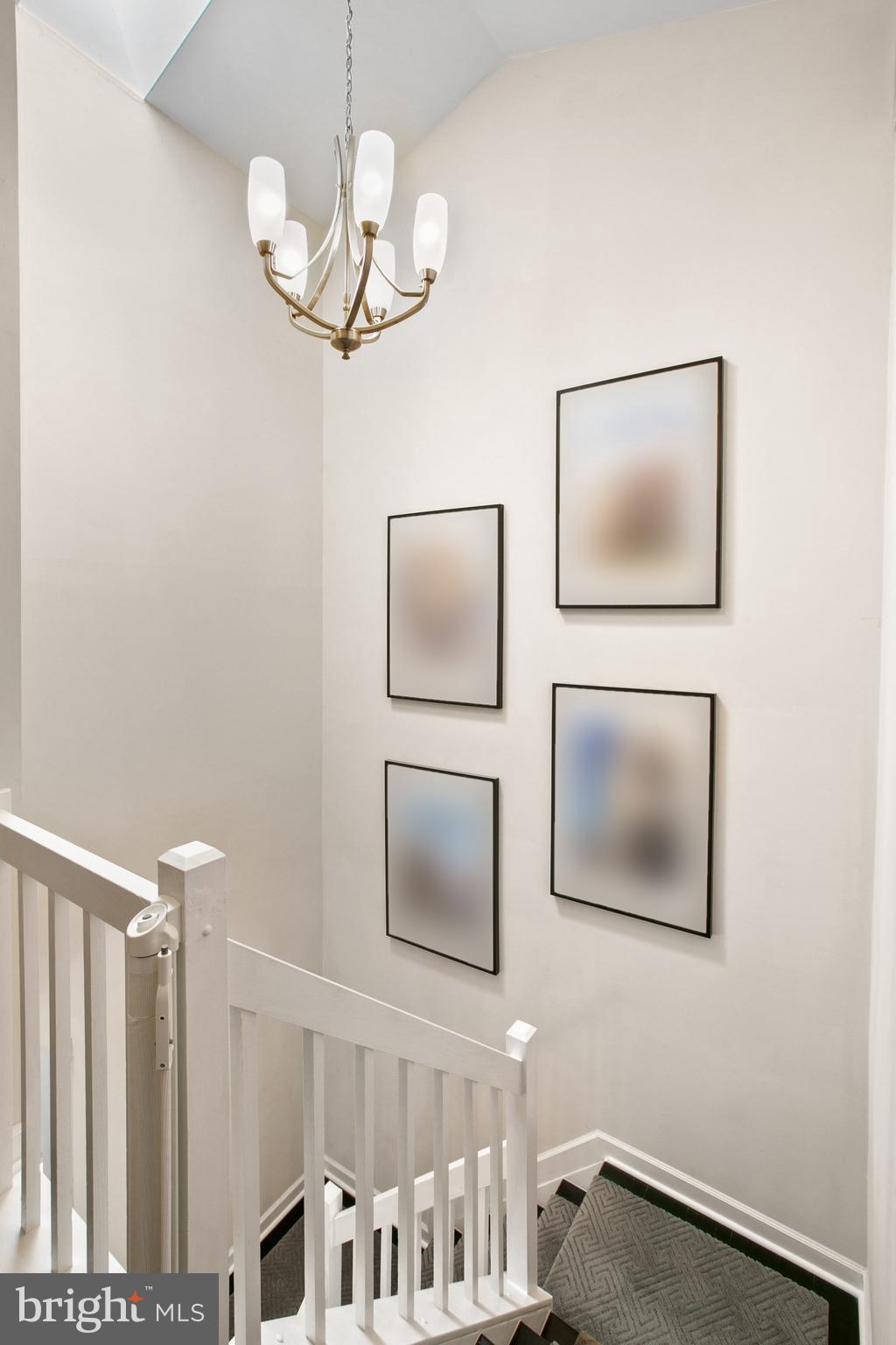 SUMMIT CHASE - Residential