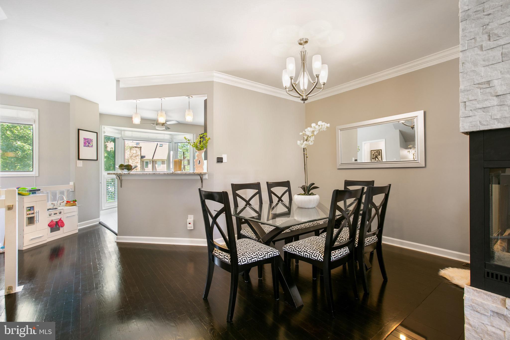 SUMMIT CHASE - Residential