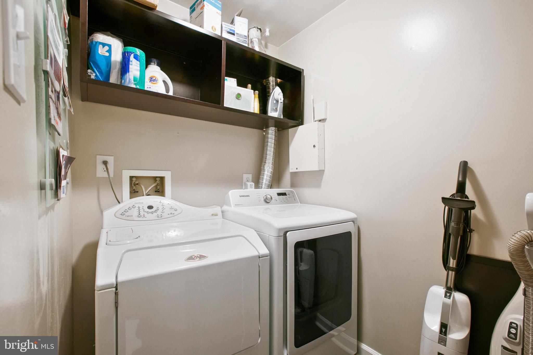 SUMMIT CHASE - Residential