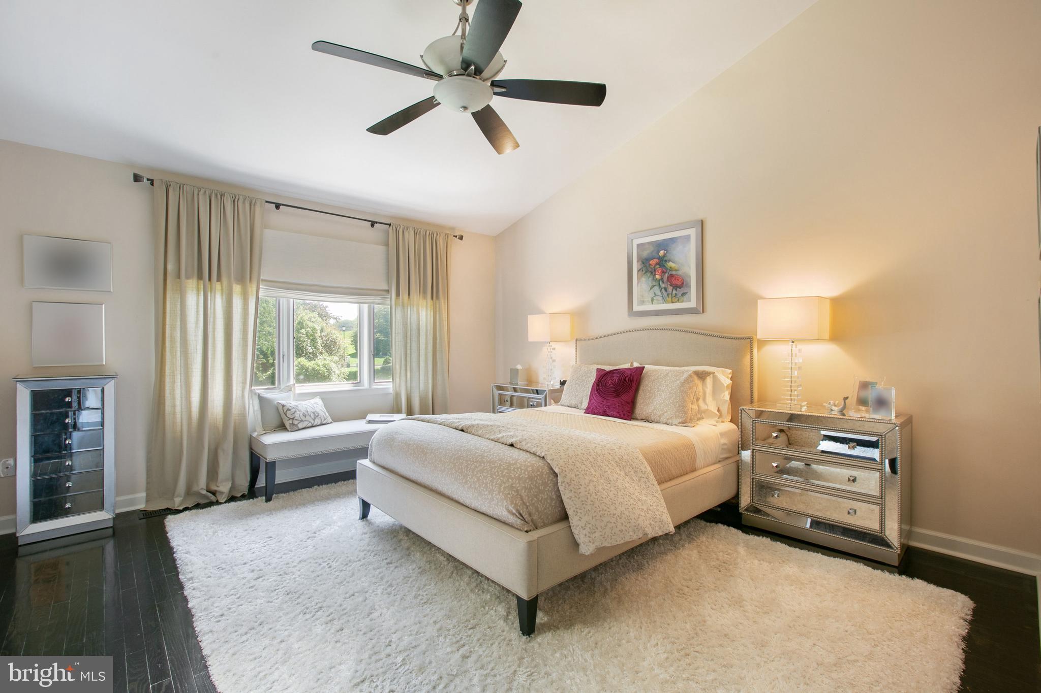 SUMMIT CHASE - Residential