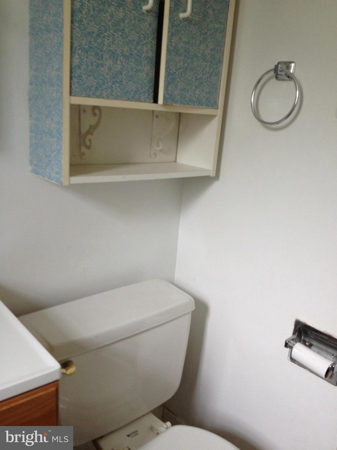 ARLINGTON OAKS - Residential Lease