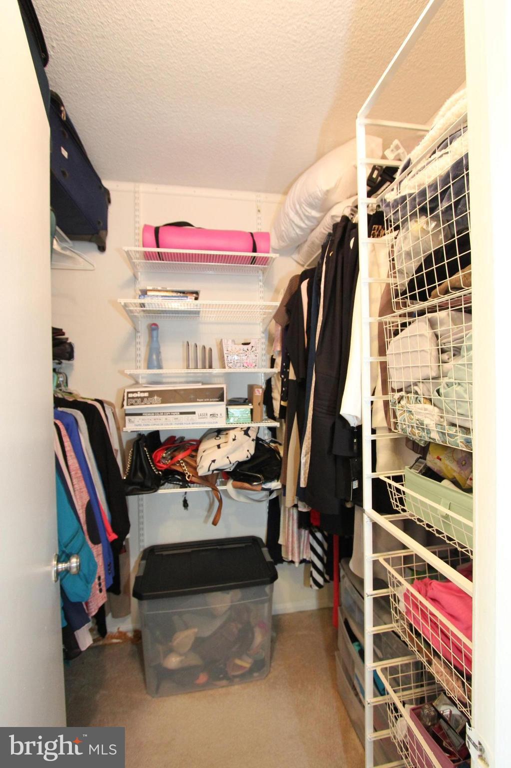 ROTONDA - Residential Lease