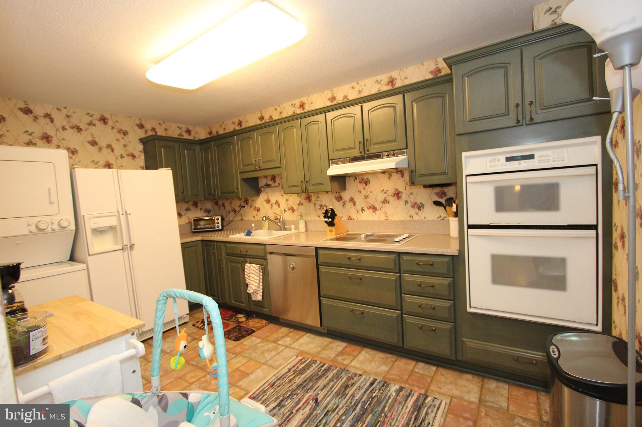 ROTONDA - Residential Lease