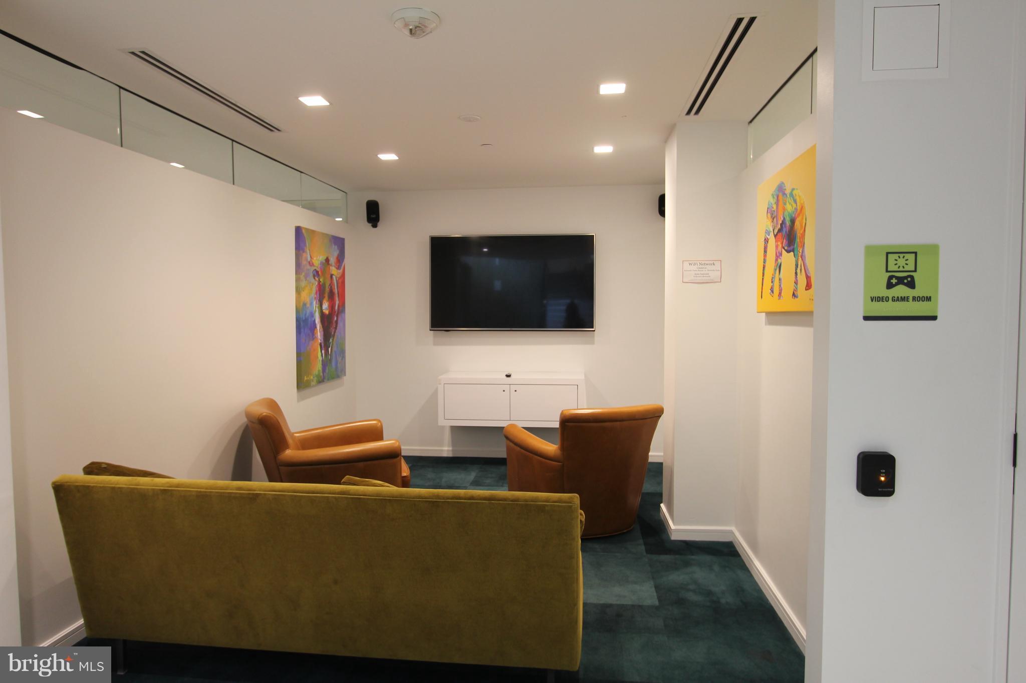 ROTONDA - Residential Lease