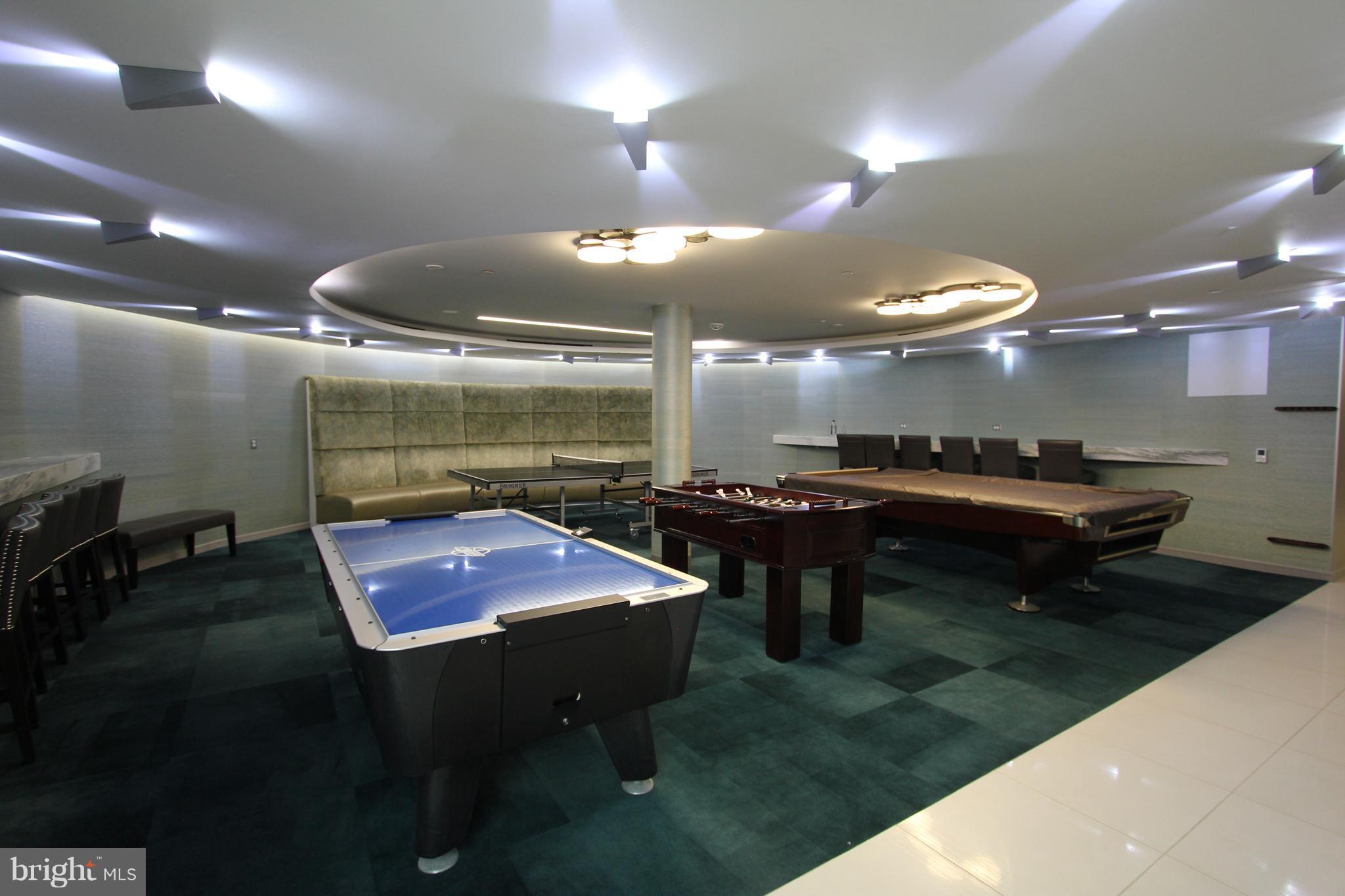 ROTONDA - Residential Lease