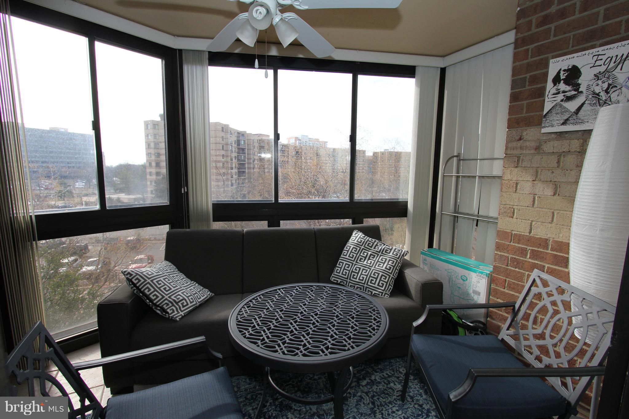 ROTONDA - Residential Lease