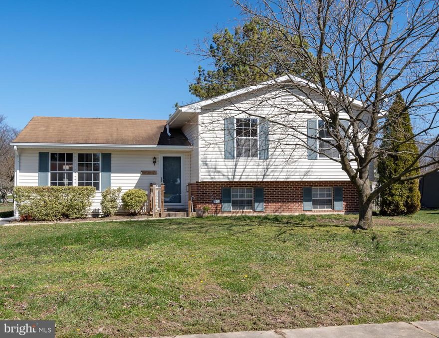 Recently updated home freshly painted,  with LVP flooring in foyer, dining area & bathroom, new carpet,  new vanity, flooring and toilet in hall bath. HVAC replaced March 2022.  Roof replaced in 2003. Primary bedroom has it's own bathroom with walk-in shower. This home is in move- in condition on nice corner lot.   Located in the Chapel East community close to grocery shopping, restaurants and parks.   Don't miss this one!