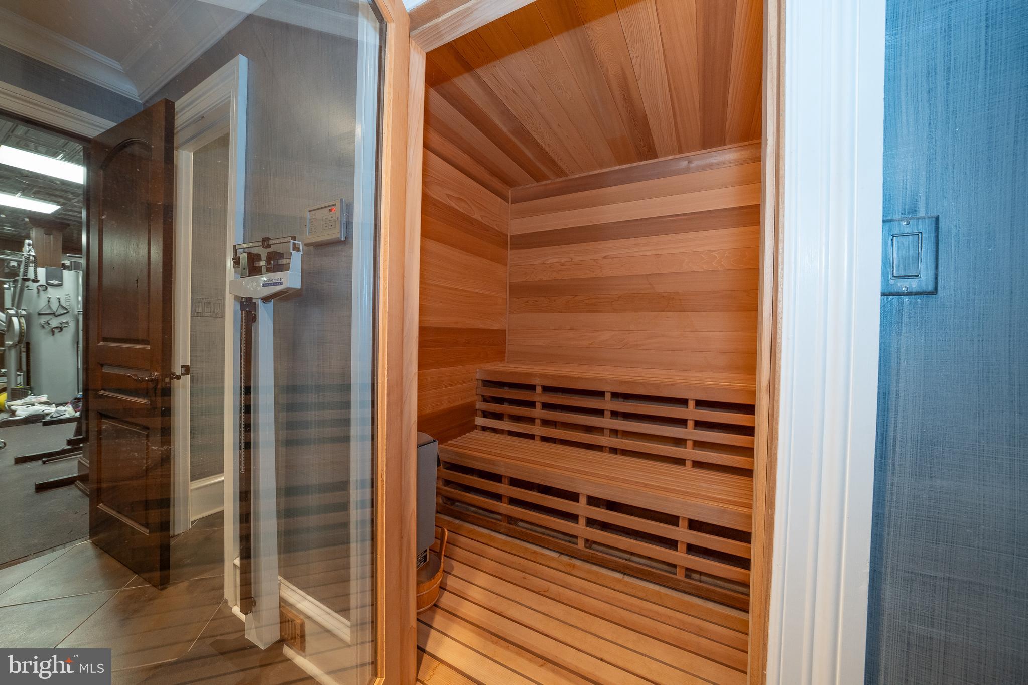 BRYN MAWR - Residential