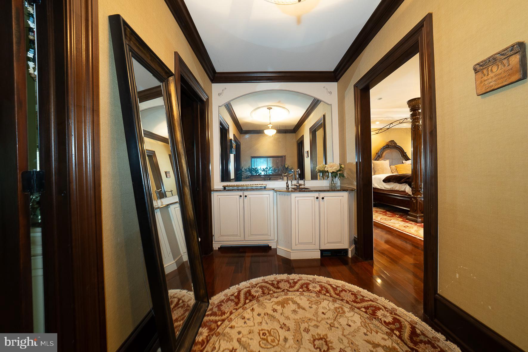 BRYN MAWR - Residential