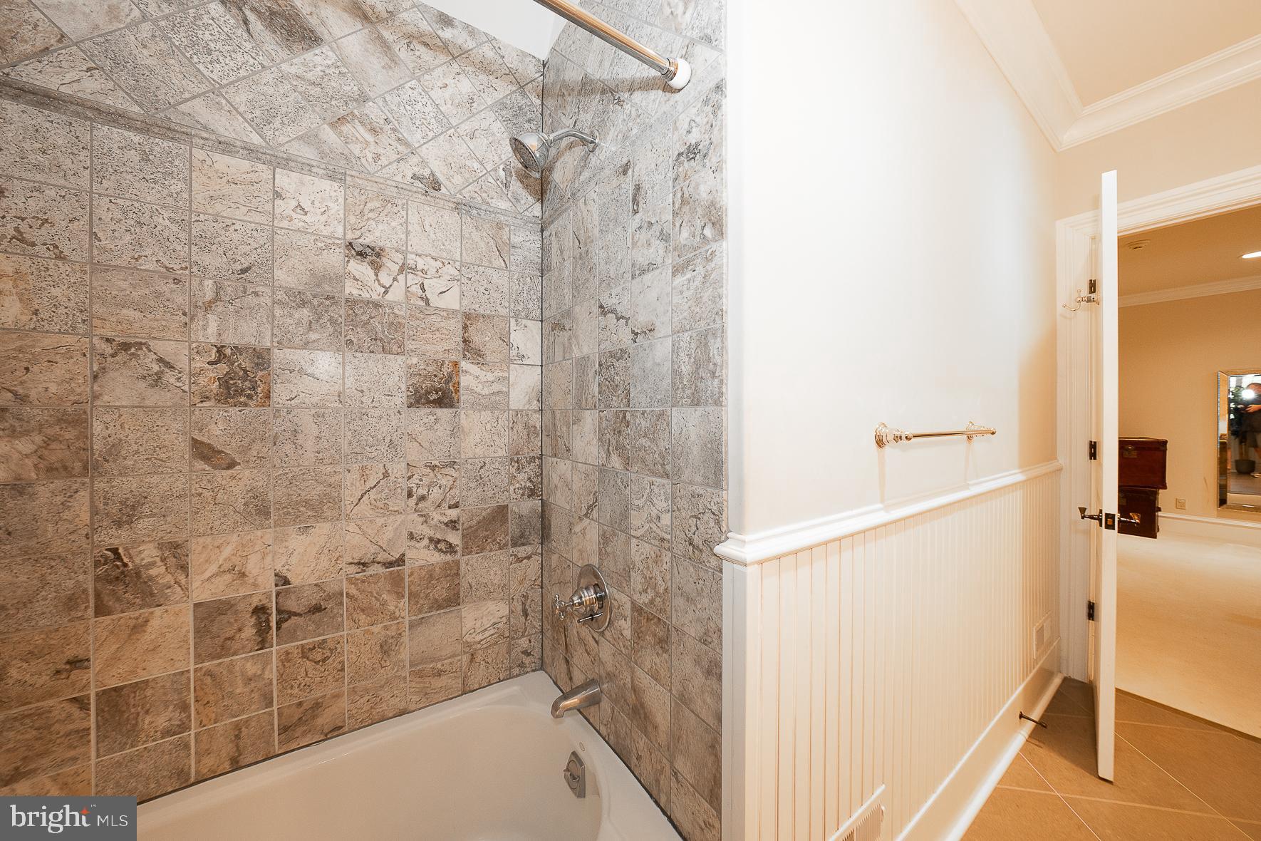 BRYN MAWR - Residential