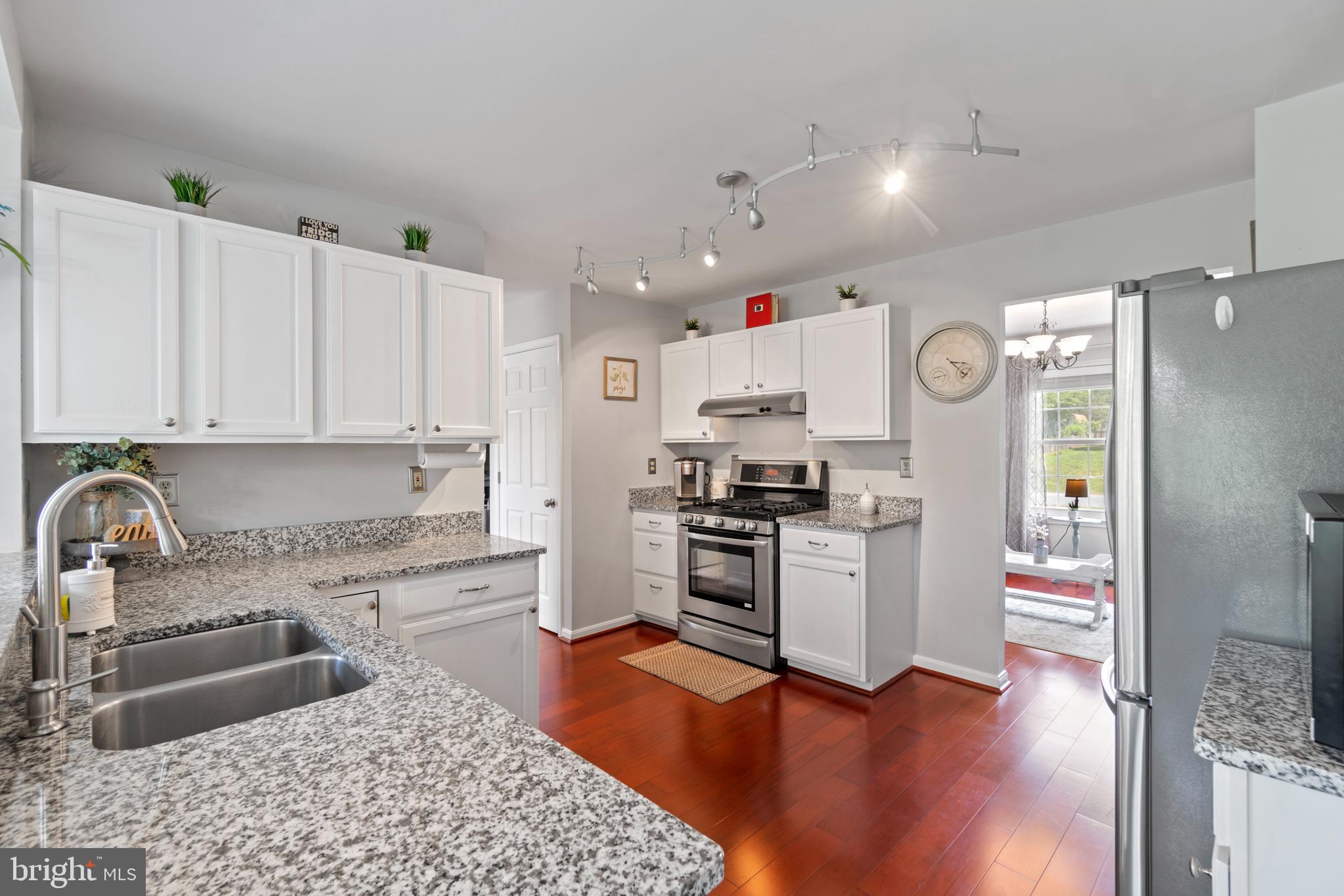 SMOKETREE - Residential