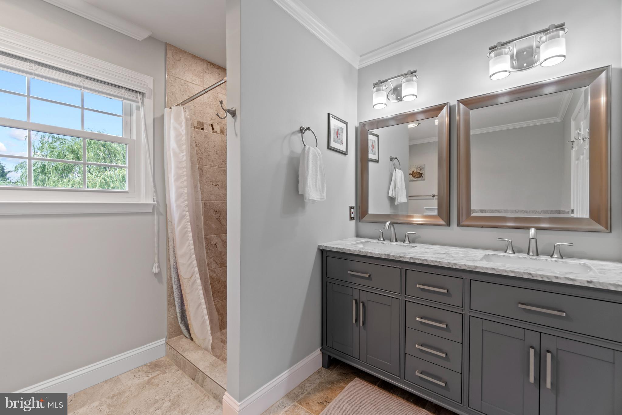 SMOKETREE - Residential