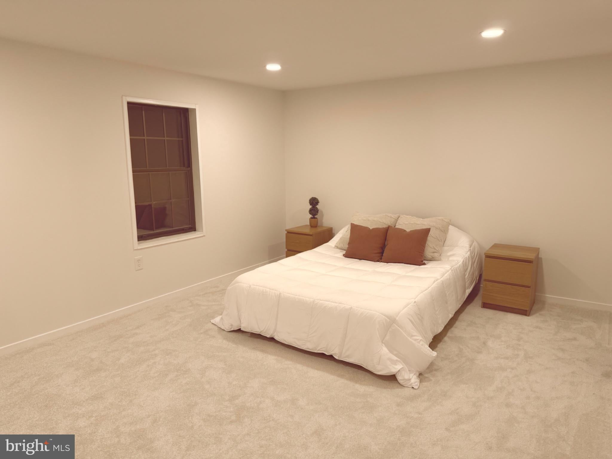 9515 ASHBRIDGE COURT