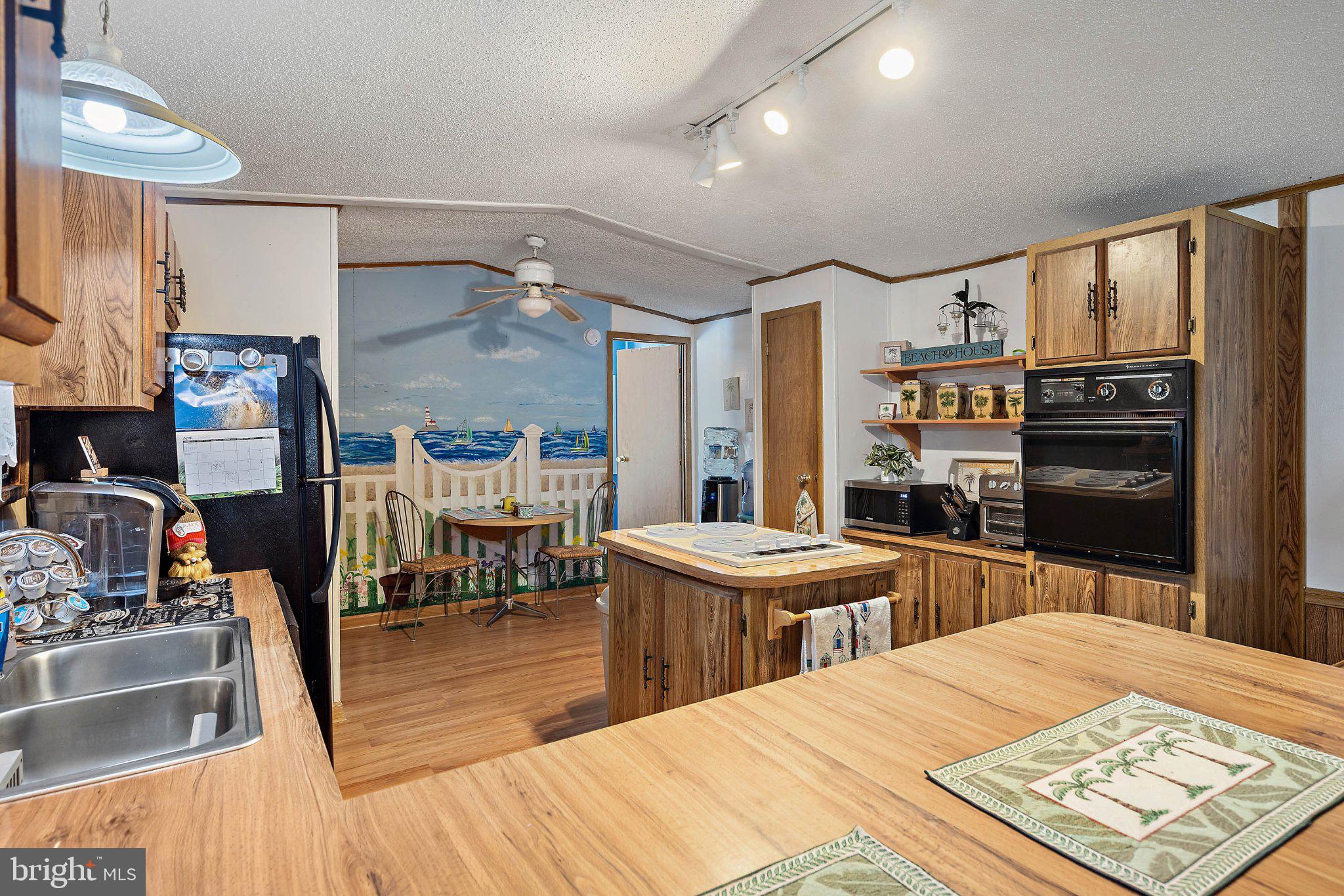 ASPEN MEADOWS - Residential