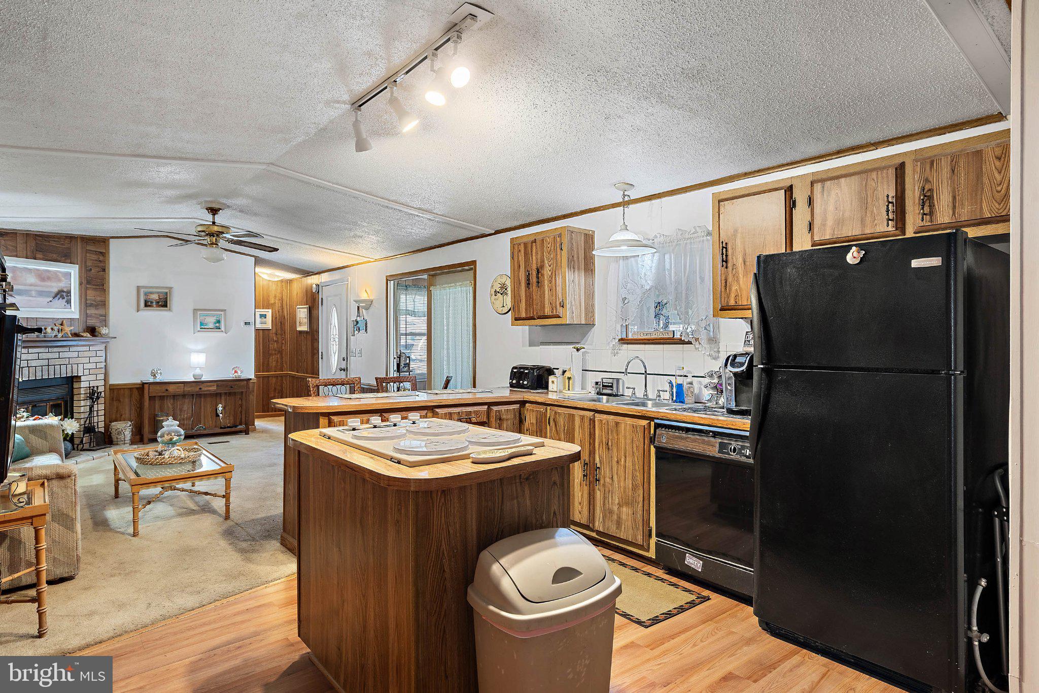 ASPEN MEADOWS - Residential