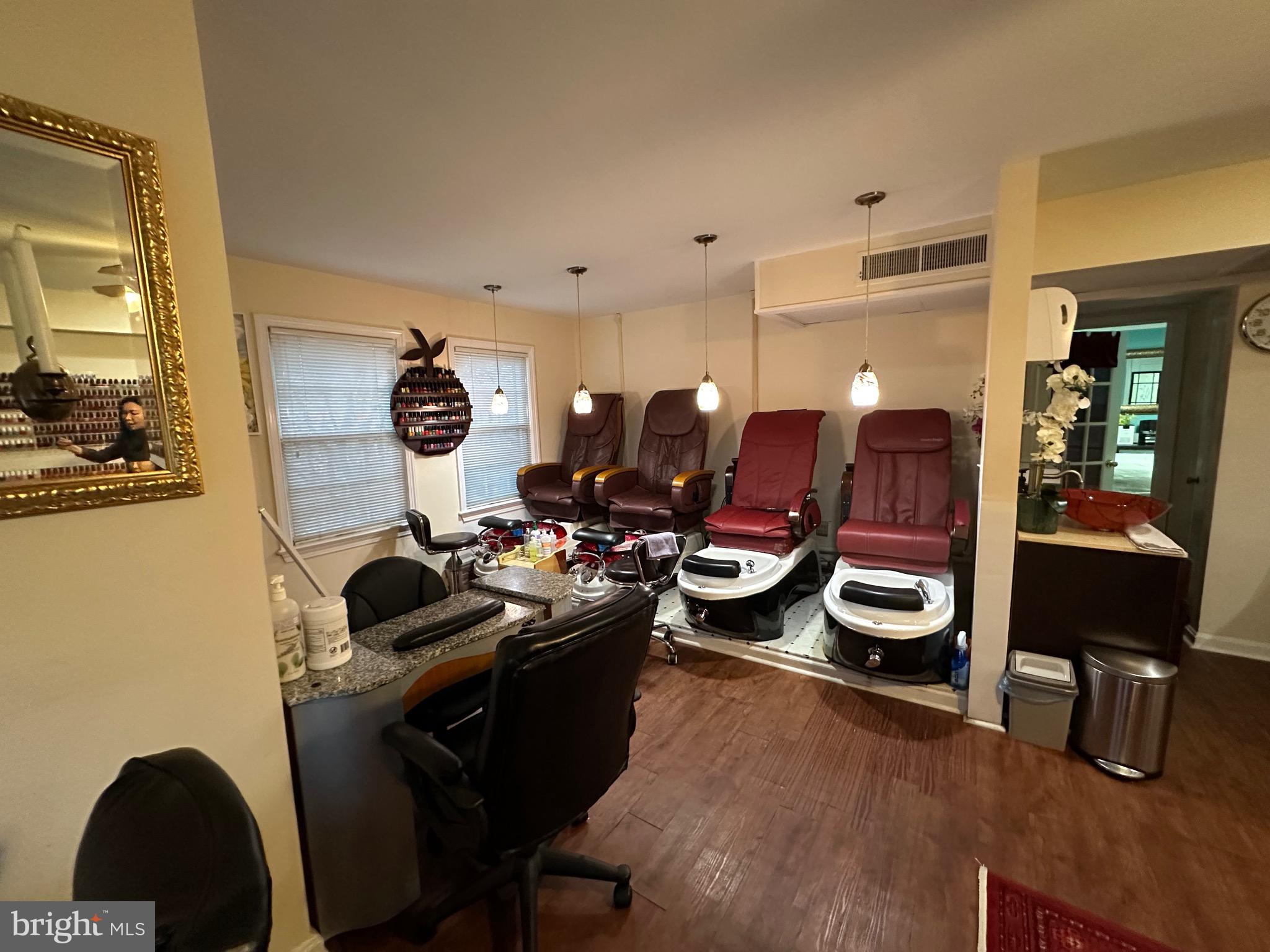 1701 BELLE VIEW BOULEVARD B1