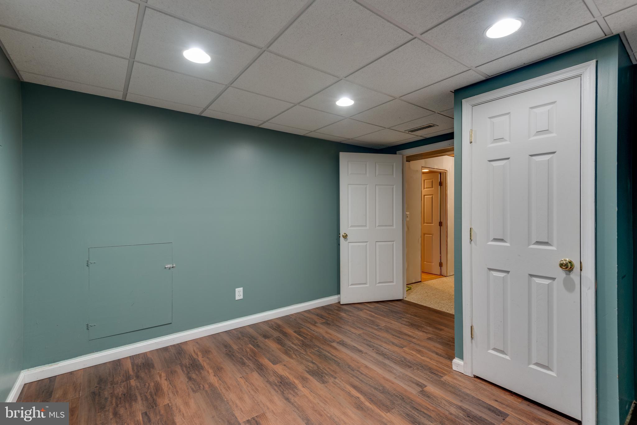 WATER'S RISQUE SUB - Residential