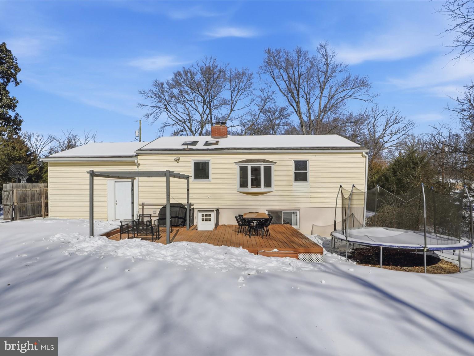 FAIRFAX ACRES - Residential