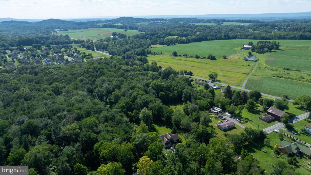 Photo of 2820 Chestnut Road, ELIZABETHTOWN, PA 17022 (MLS # PADA2048264)