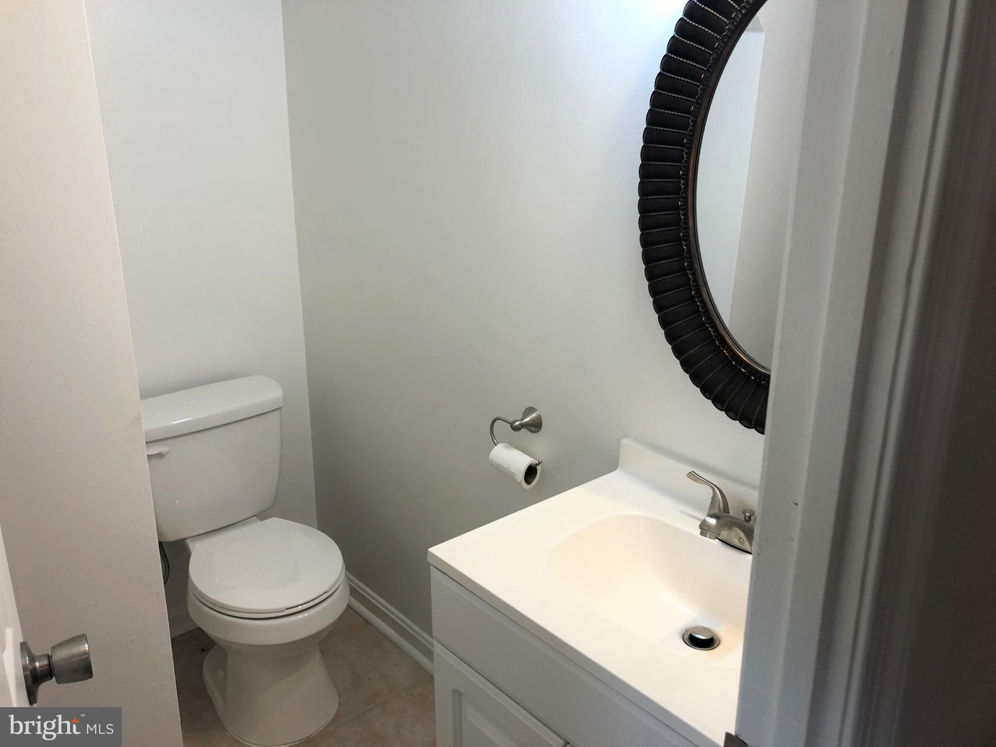 LONDON TOWNE - Residential