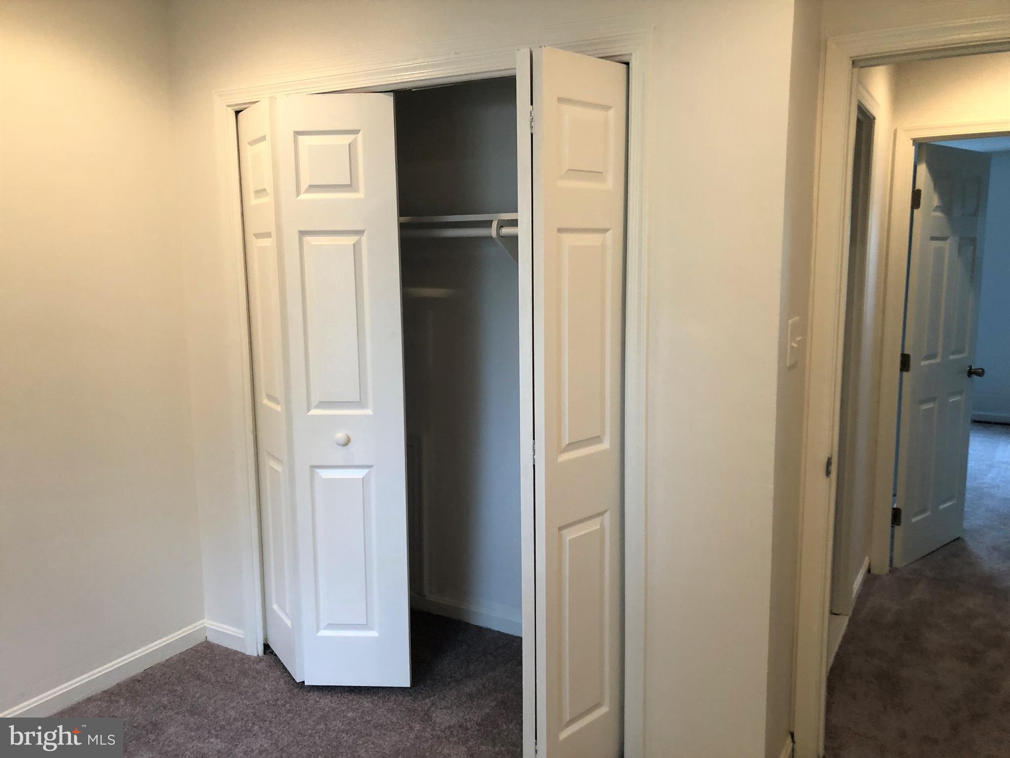 LONDON TOWNE - Residential