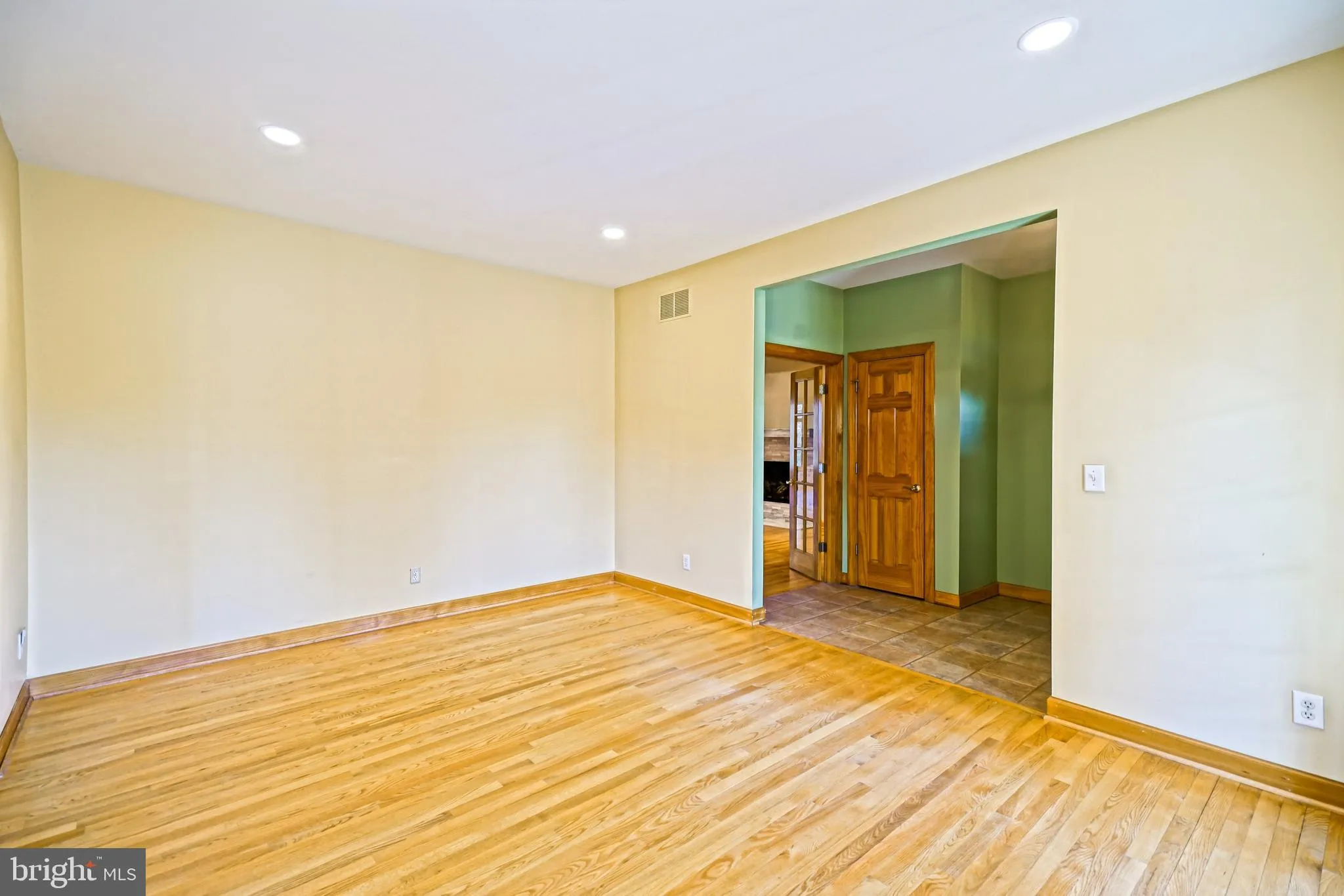 Rehoboth Beach, Delaware 19971, United States, 3 Bedrooms Bedrooms, ,3 BathroomsBathrooms,Residential,Active,247892