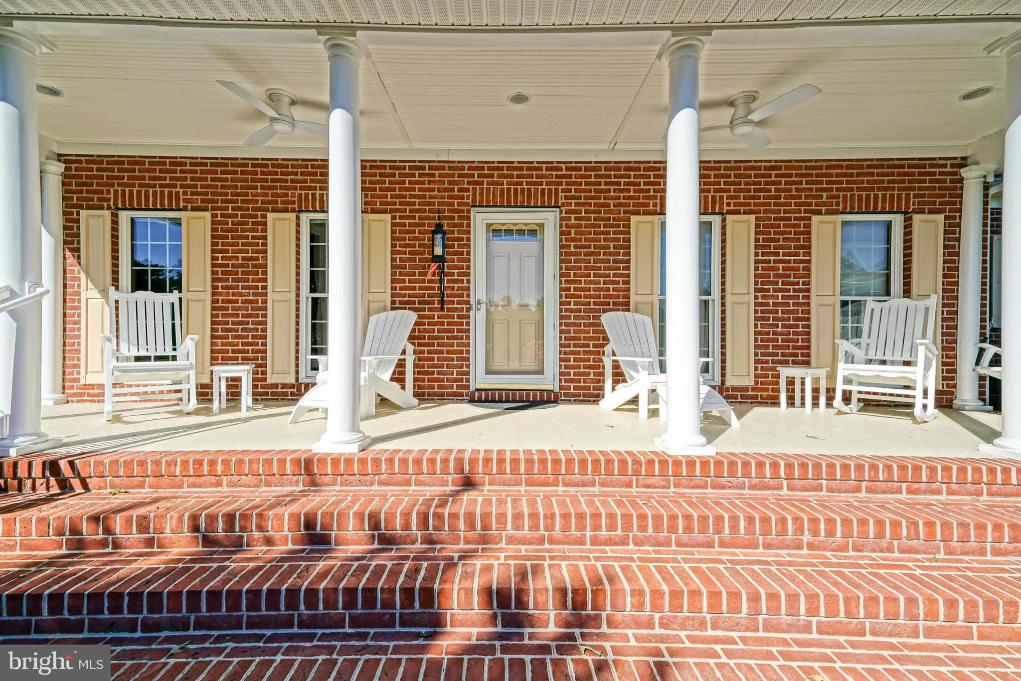 12 BLACK WALNUT COURT