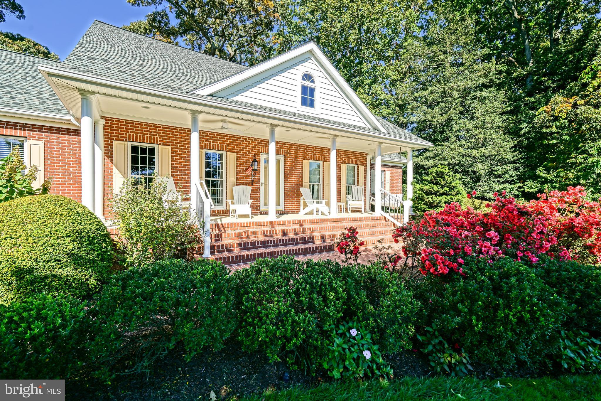 12 BLACK WALNUT COURT