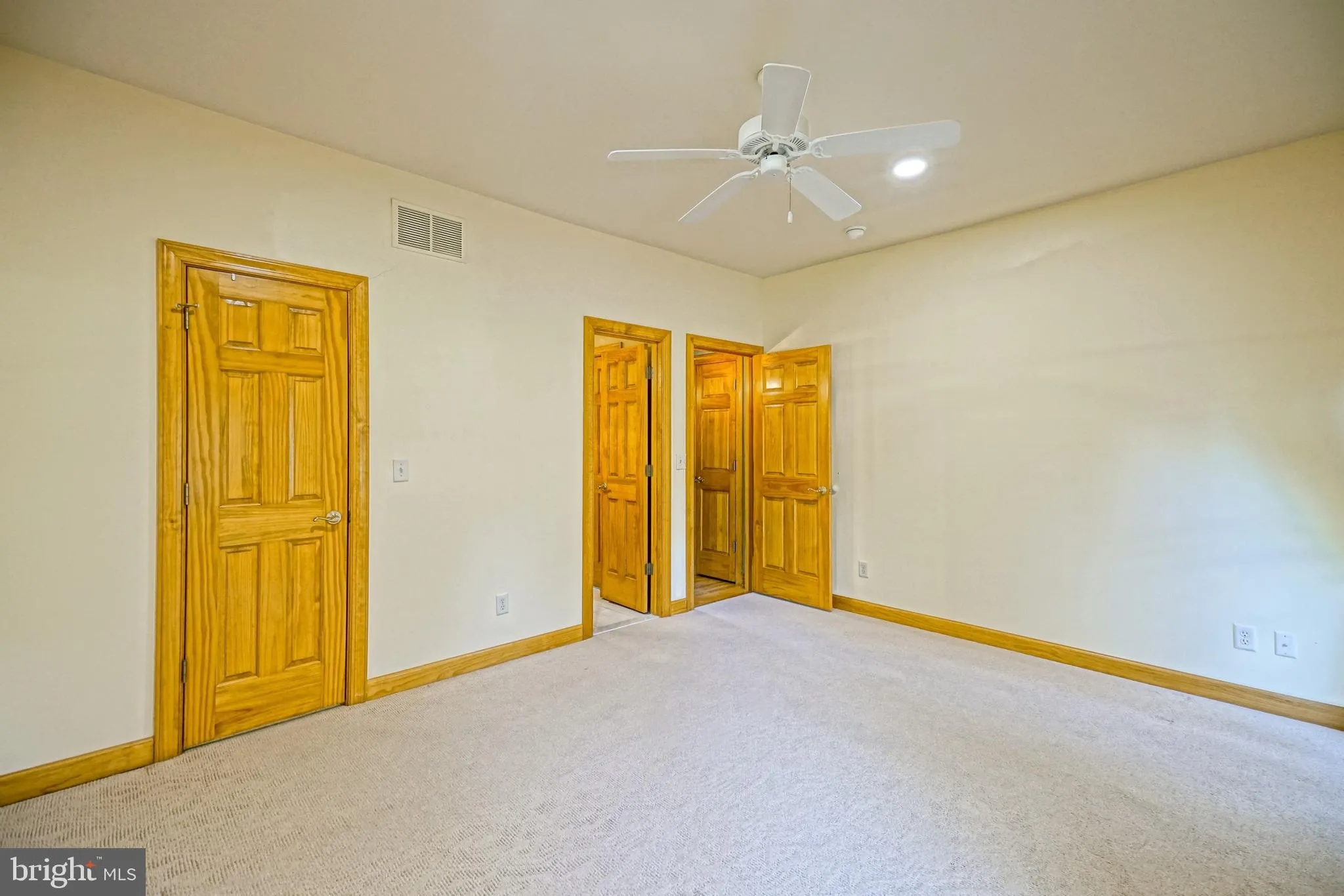 Rehoboth Beach, Delaware 19971, United States, 3 Bedrooms Bedrooms, ,3 BathroomsBathrooms,Residential,Active,247892