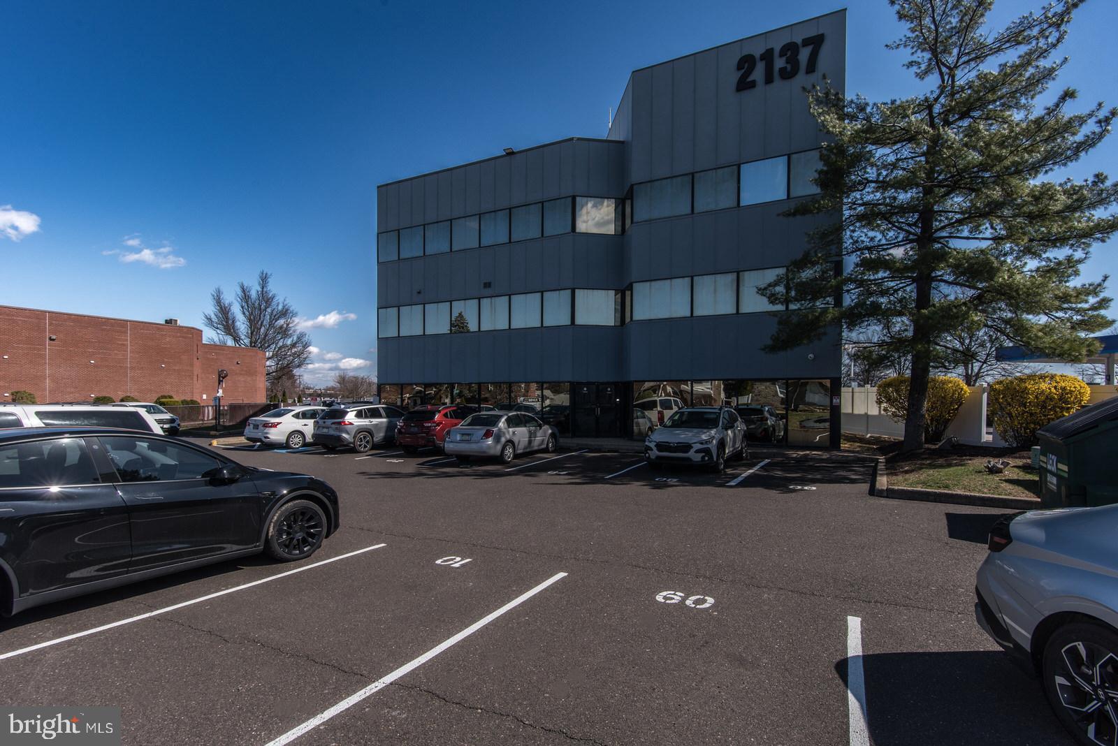 BUSTLETON - Commercial Sale