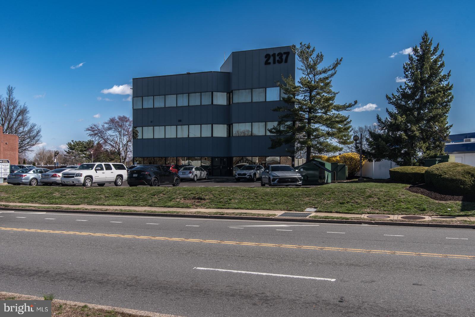 BUSTLETON - Commercial Sale