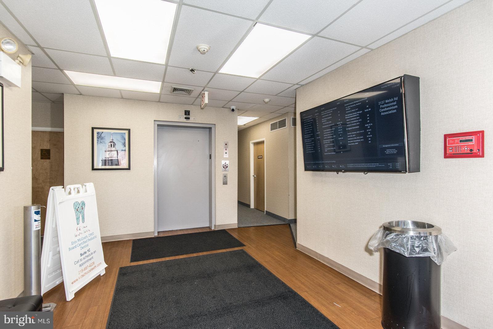 BUSTLETON - Commercial Sale