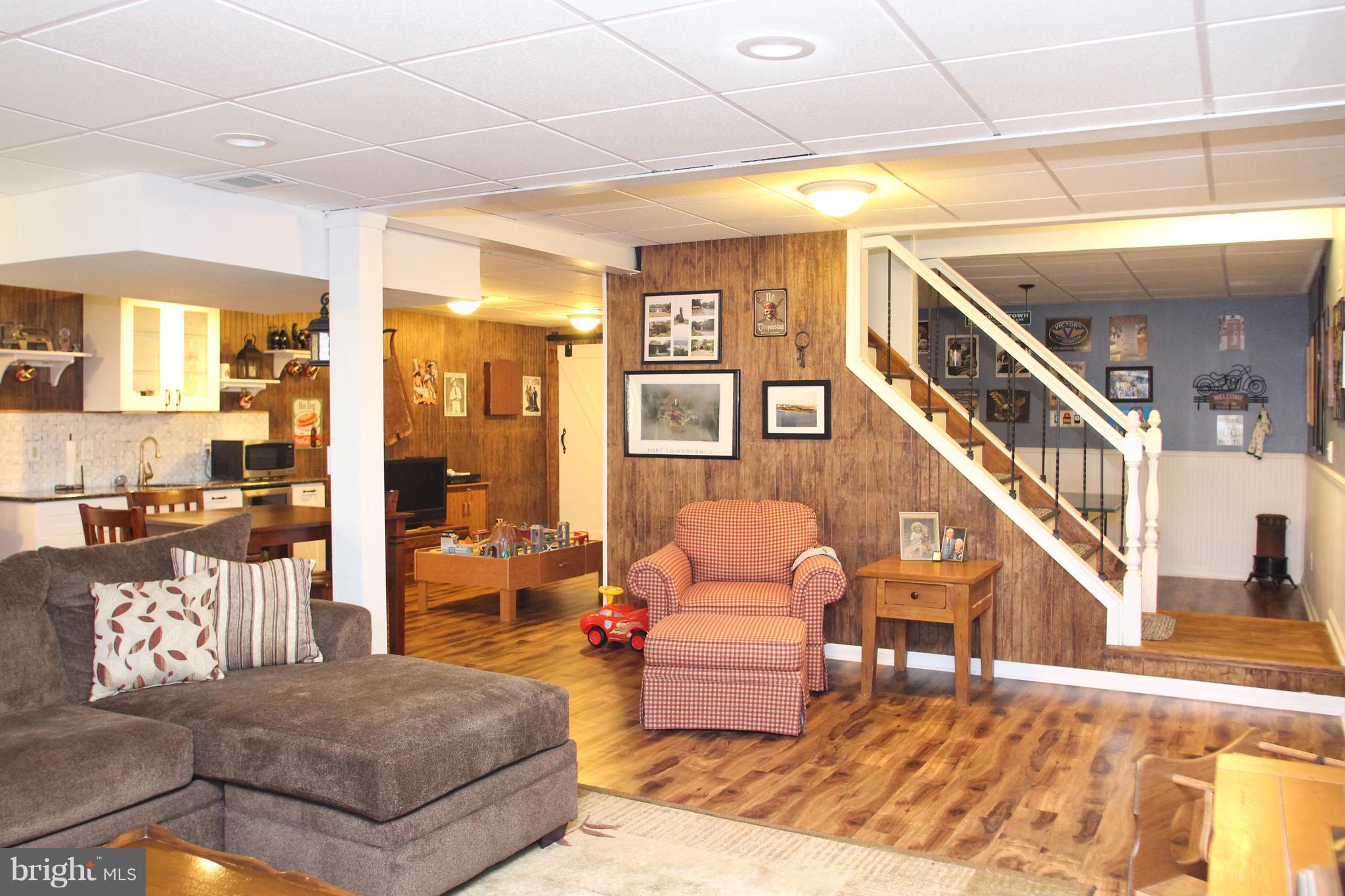 WHITAKER WOODS - Residential