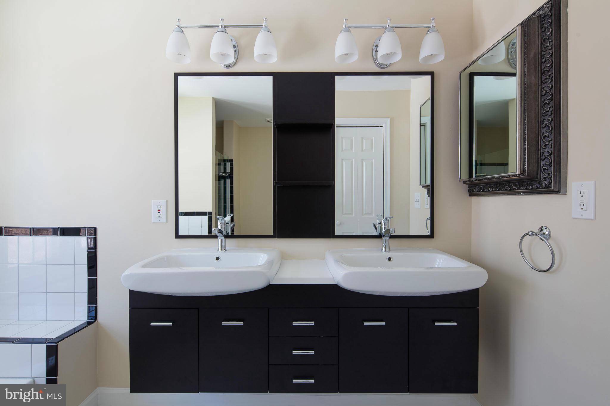 HILLCREST ESTATES - Residential